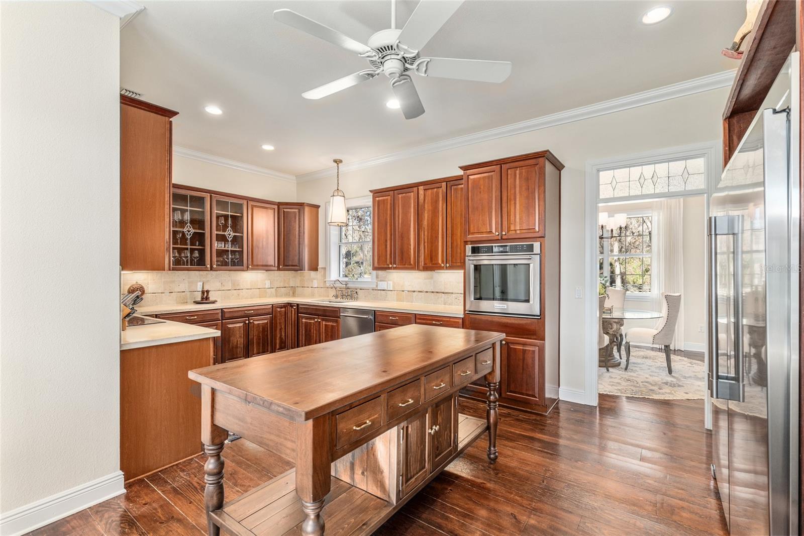 Image 14 of 70 For 33 Lake Wood Circle