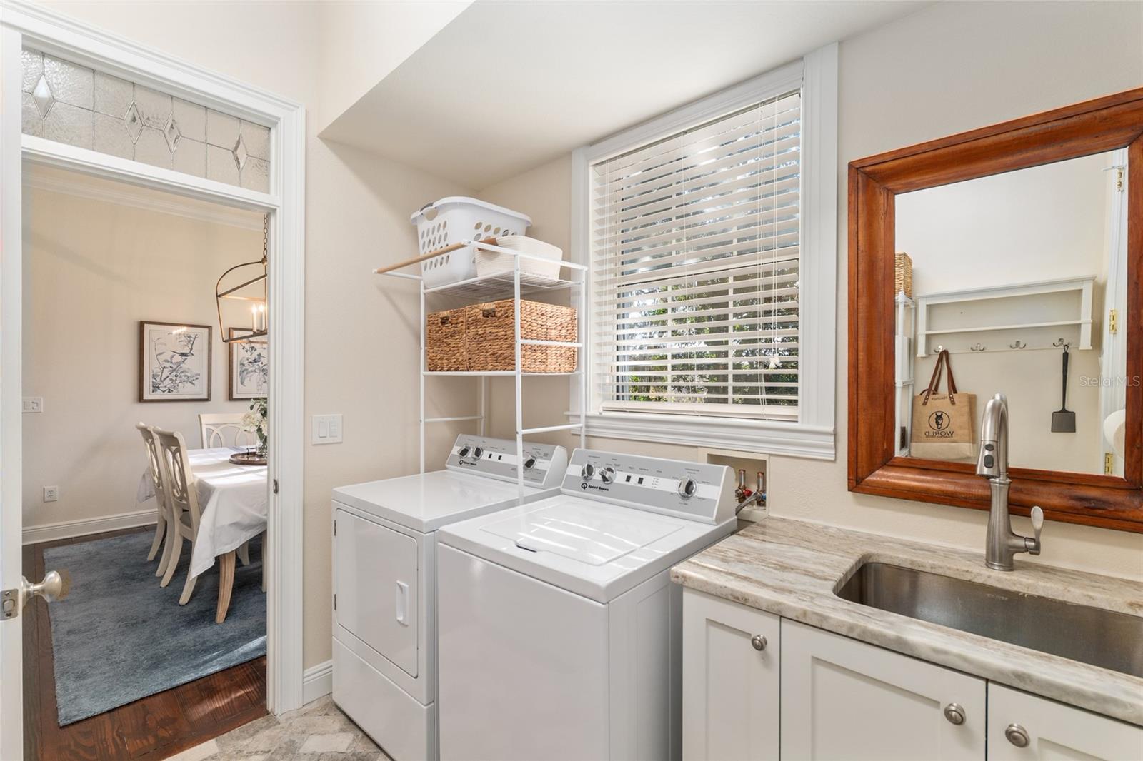 Image 21 of 70 For 33 Lake Wood Circle