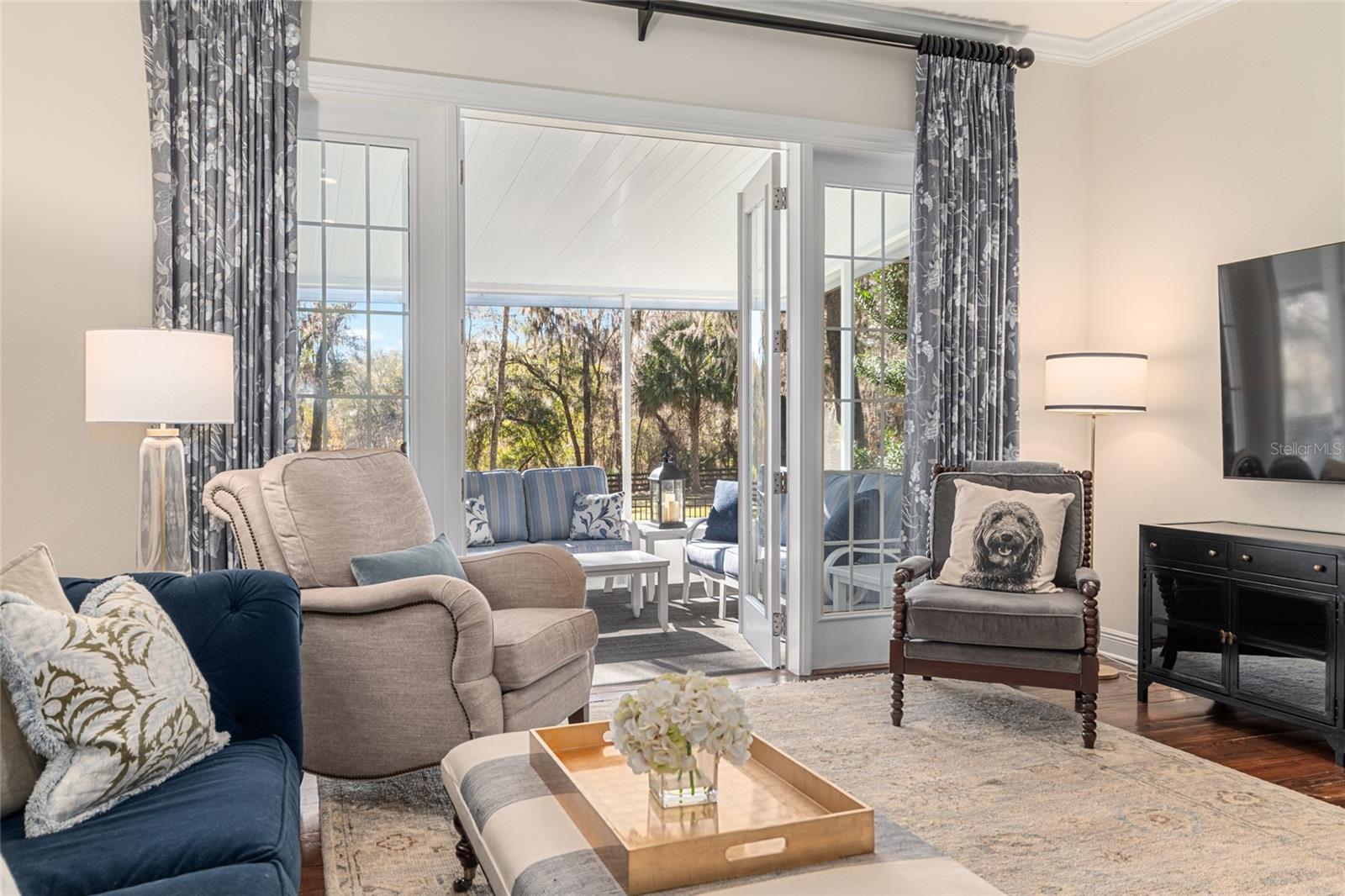 Image 22 of 70 For 33 Lake Wood Circle