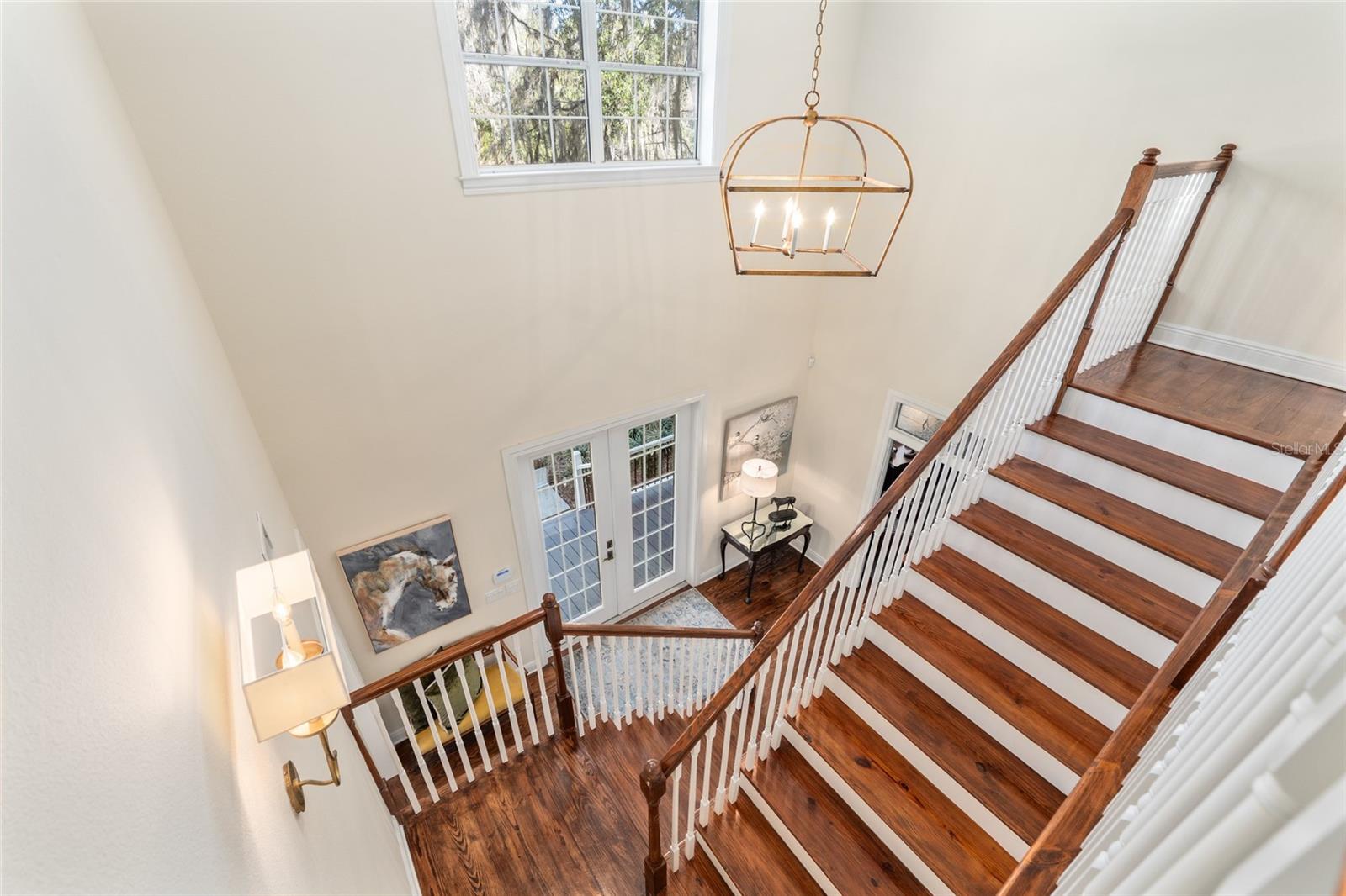 Image 4 of 70 For 33 Lake Wood Circle