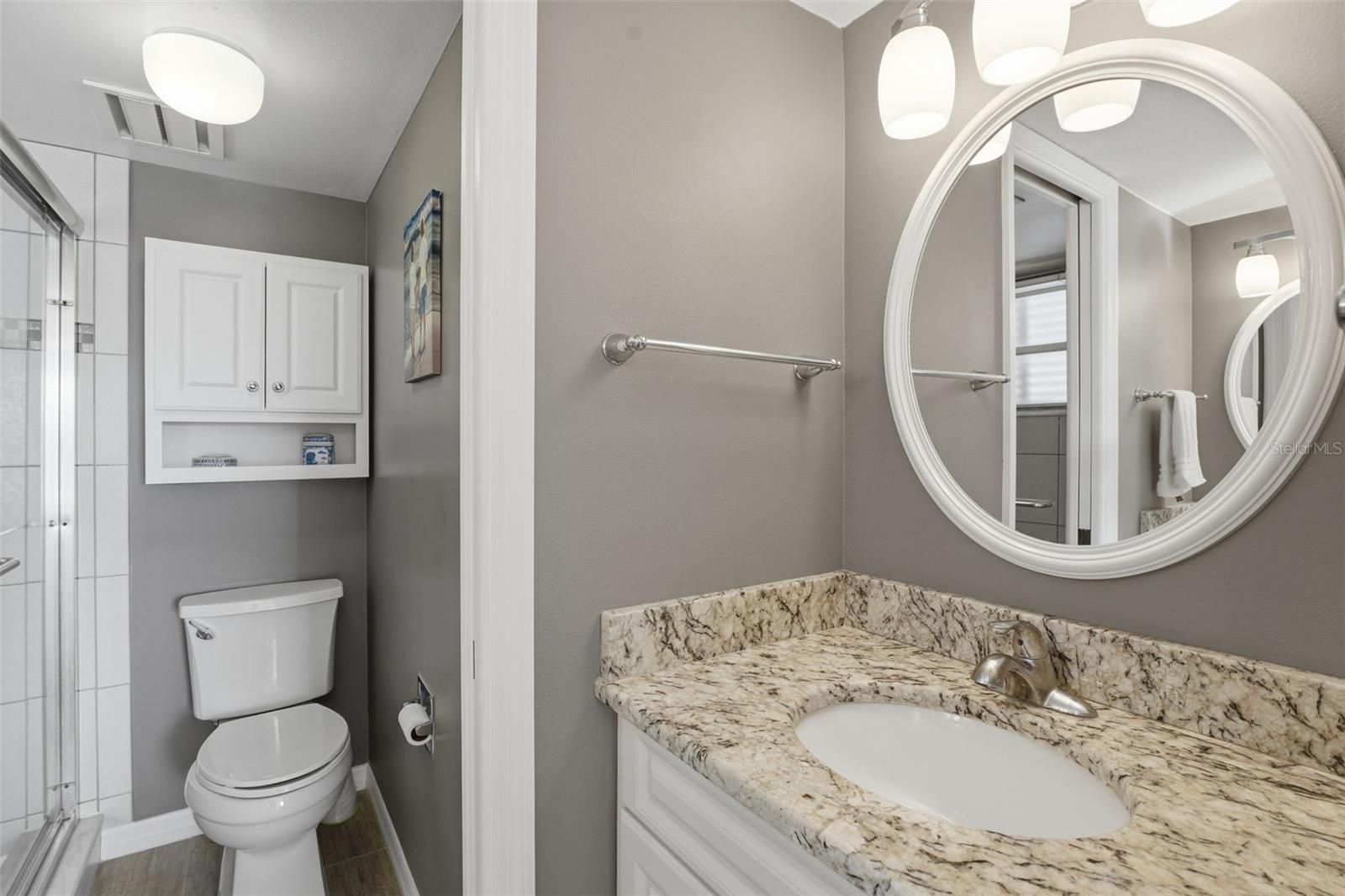 Image 23 of 28 For 437 Cerromar Lane 520