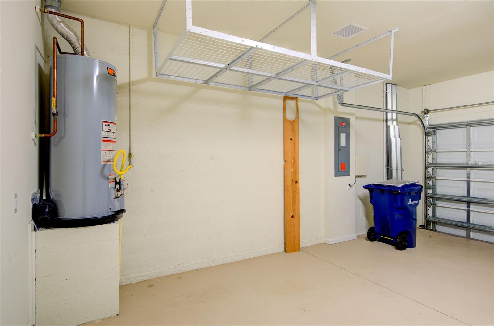 Image 31 of 44 For 12232 Marsh Pointe Road