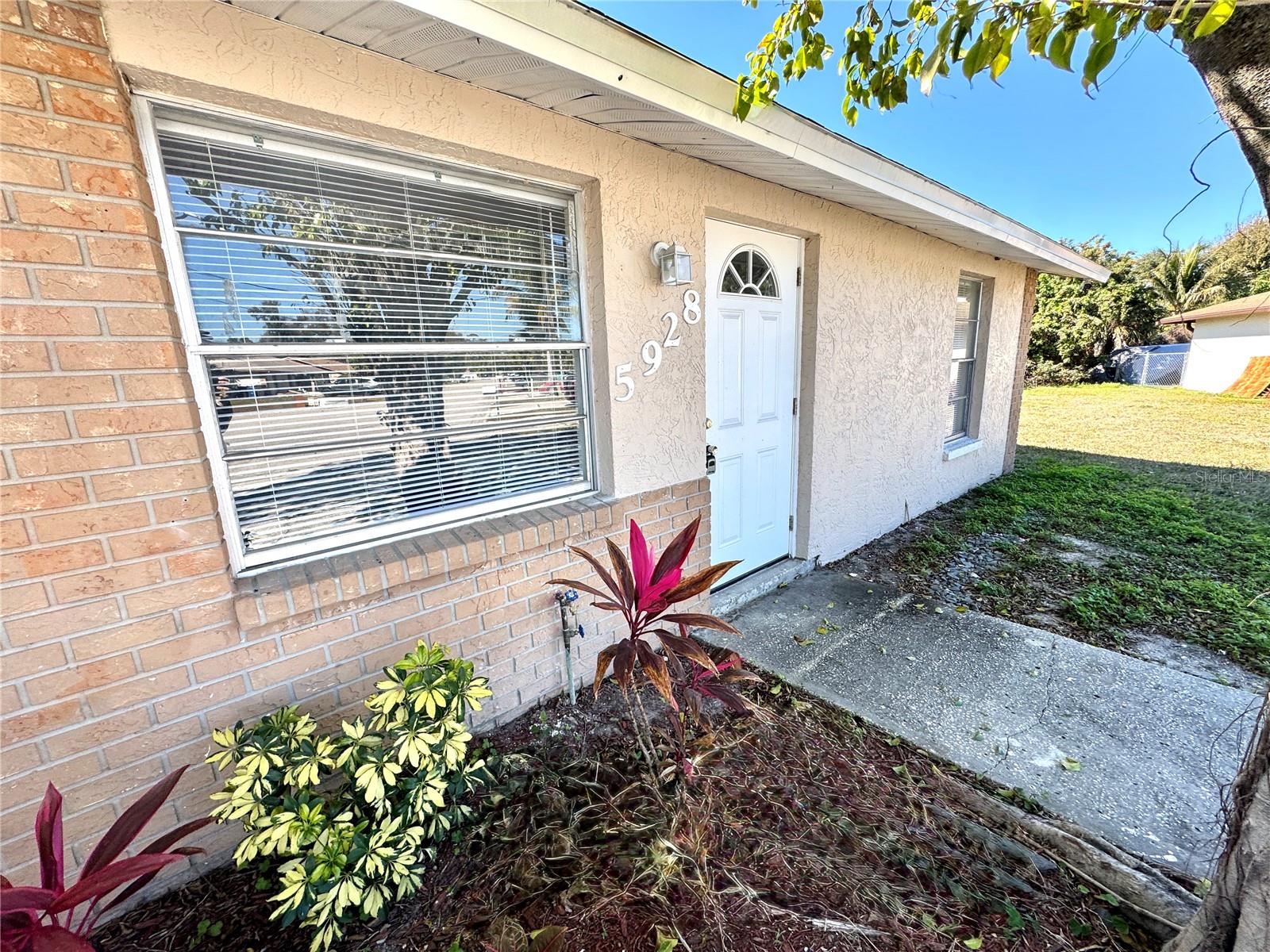 Details for 5928 13th Street Court E, BRADENTON, FL 34203