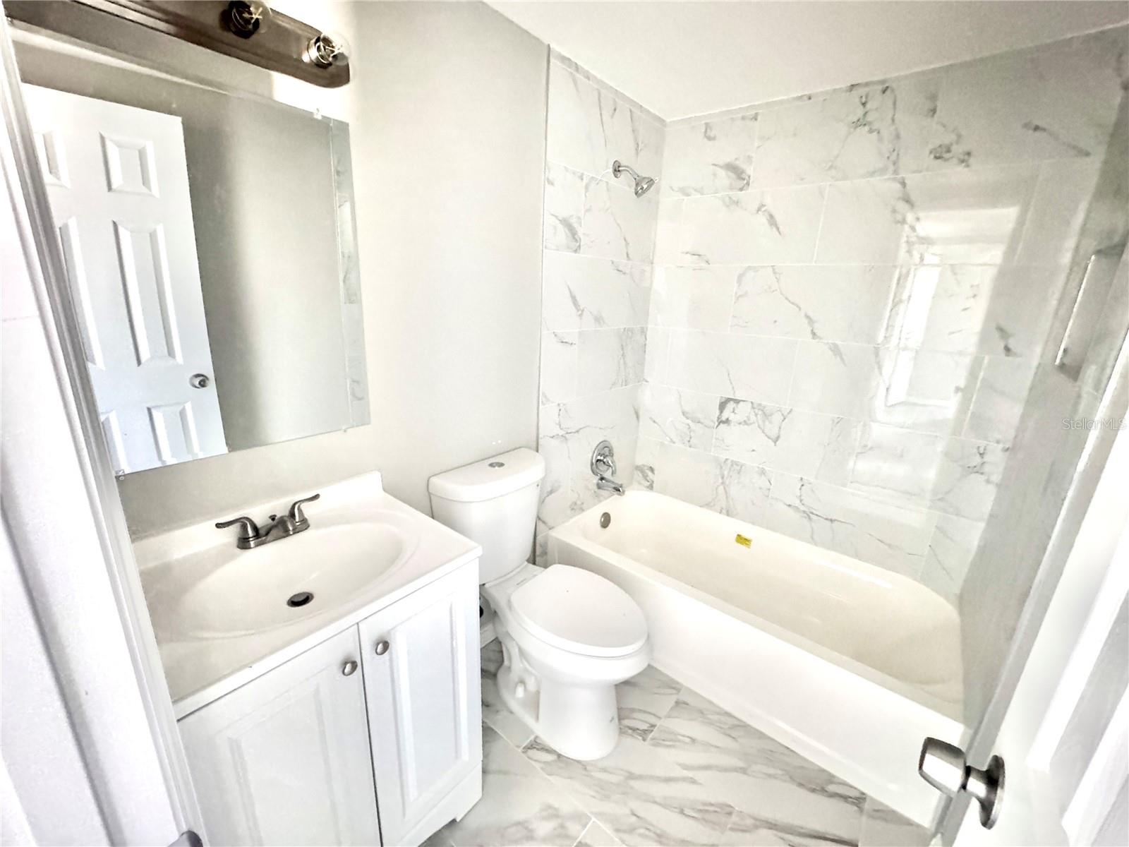 Image 11 of 18 For 5928 13th Street Court E