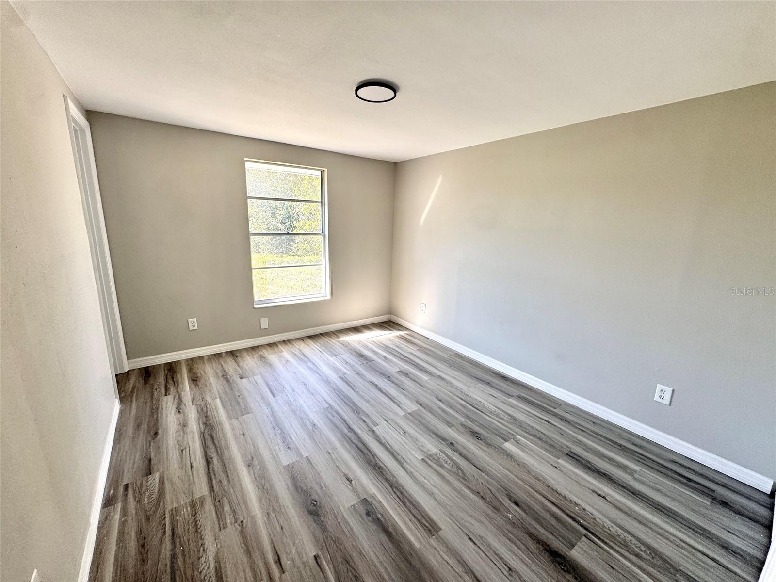 Image 5 of 18 For 5928 13th Street Court E