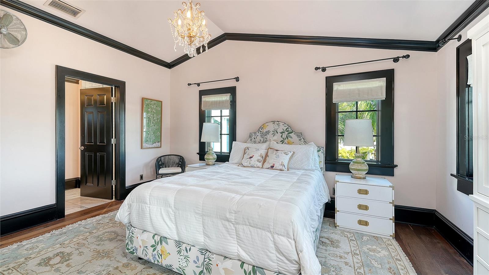 Image 19 of 57 For 513 Villa Rosa Way