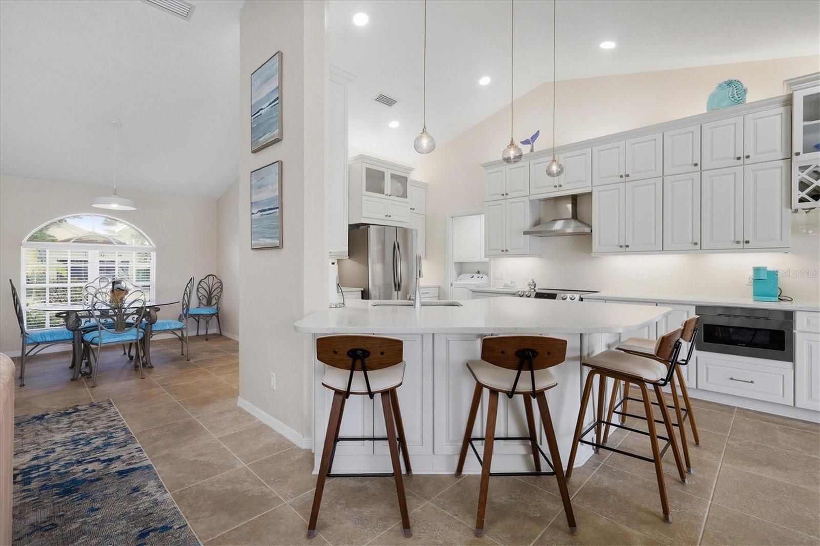 Image 10 of 40 For 1060 Truman Street