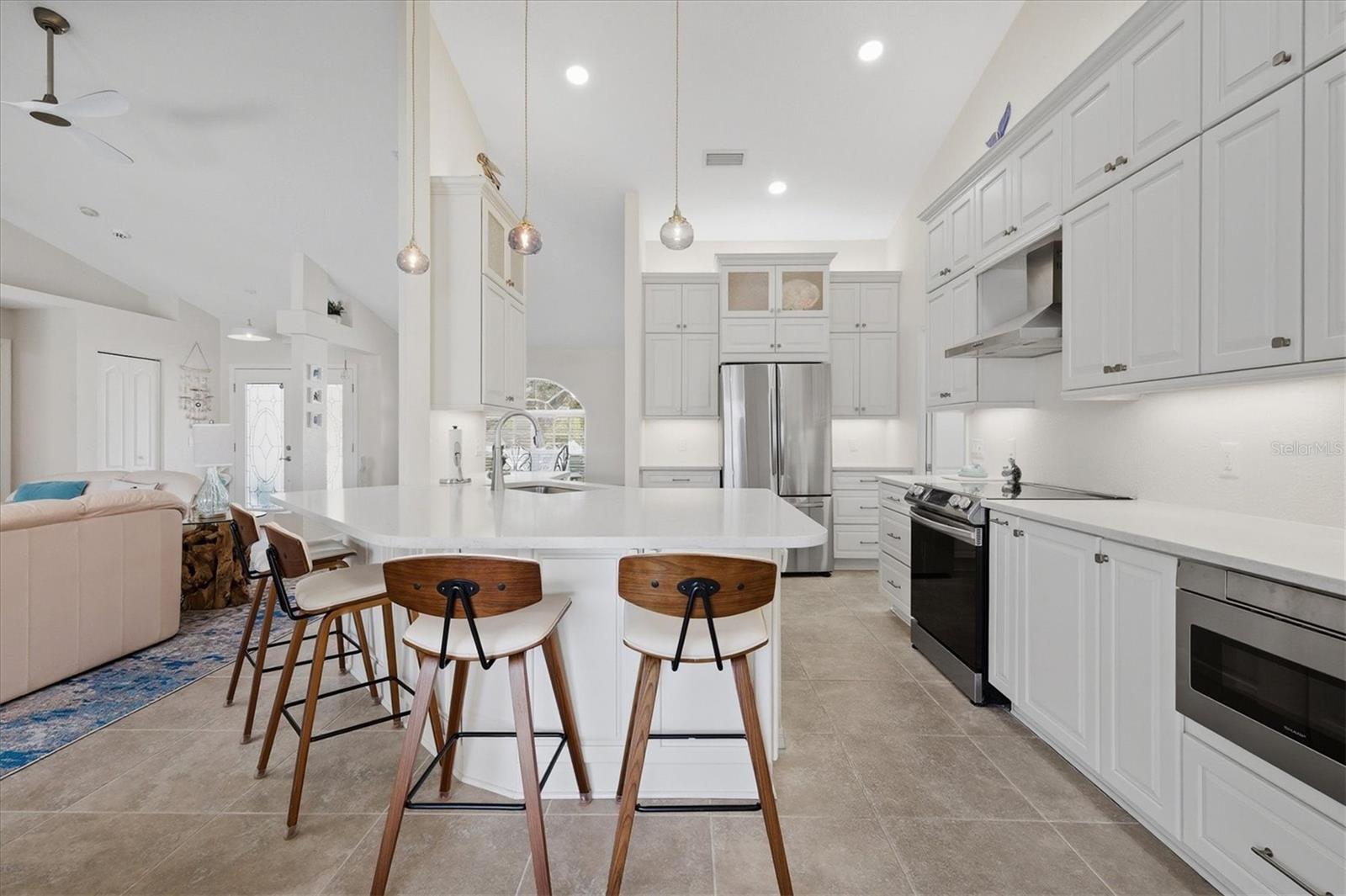 Image 11 of 40 For 1060 Truman Street