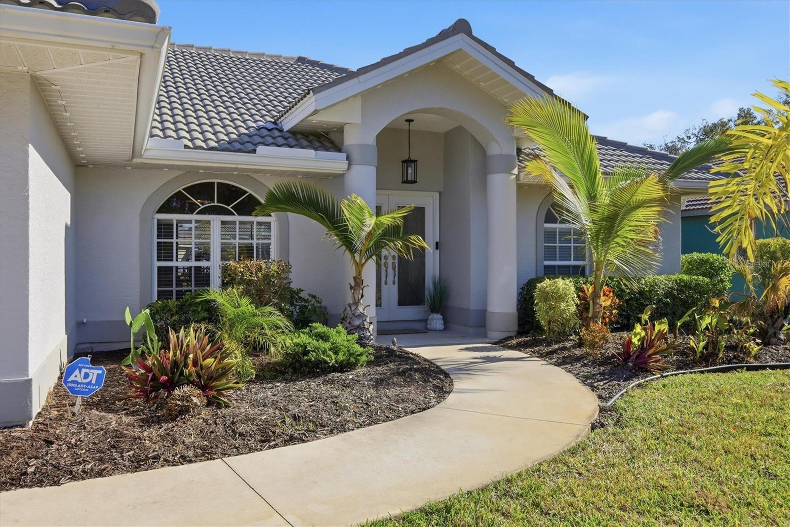 Image 2 of 40 For 1060 Truman Street