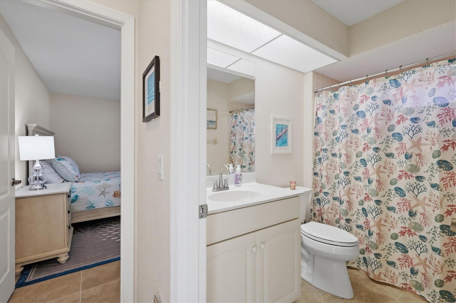 Image 24 of 40 For 1060 Truman Street