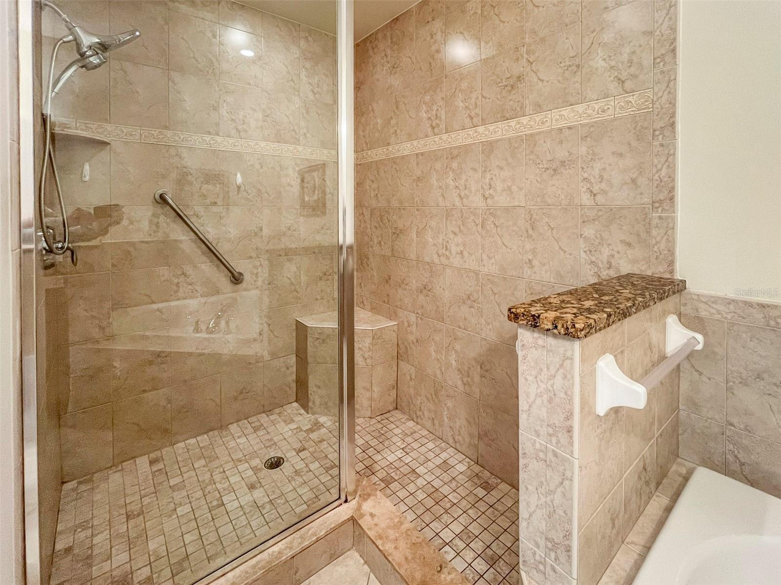 Image 12 of 26 For 7710 Lake Vista Court 206