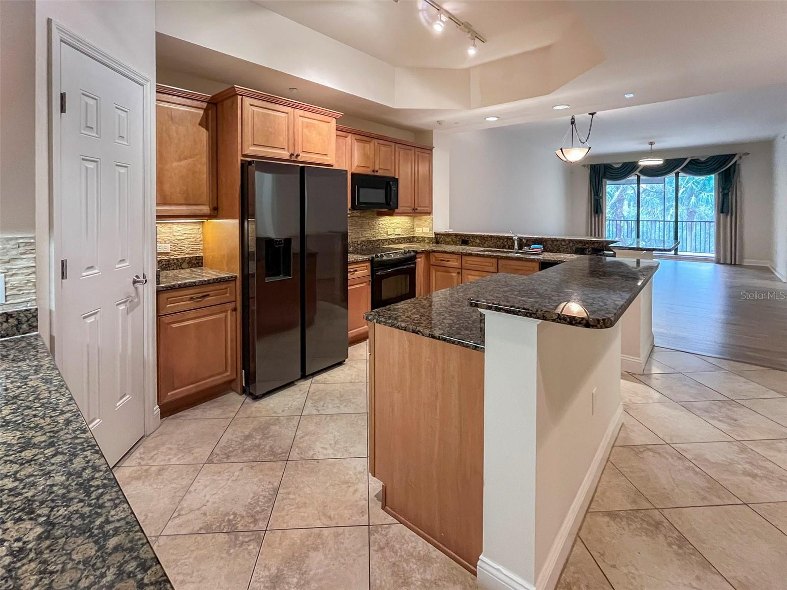 Image 3 of 26 For 7710 Lake Vista Court 206