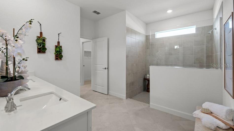 Image 16 of 56 For 17826 Garden Grove Way