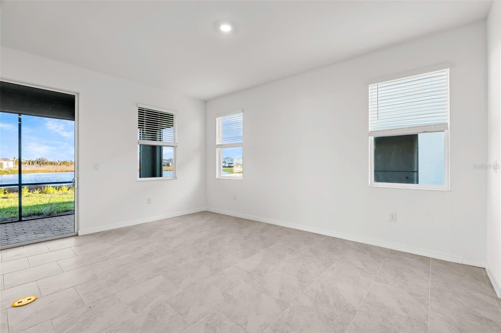 Image 24 of 56 For 17826 Garden Grove Way