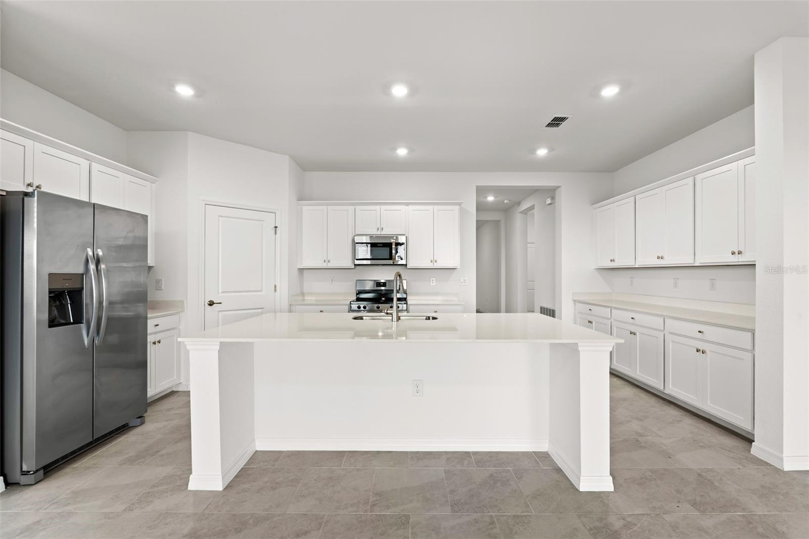 Image 28 of 56 For 17826 Garden Grove Way