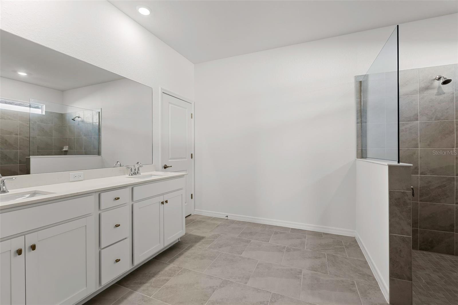 Image 54 of 56 For 17826 Garden Grove Way