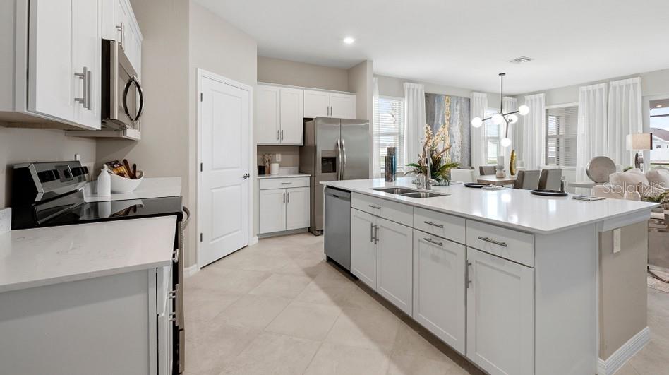 Image 6 of 56 For 17826 Garden Grove Way