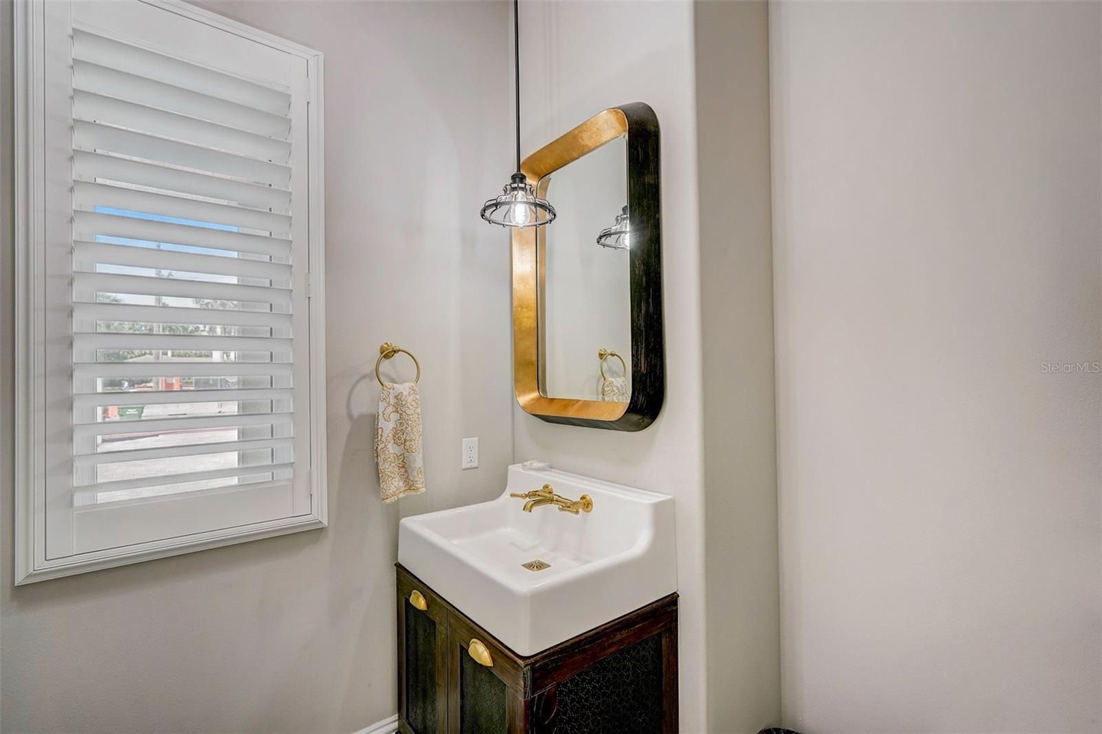 Image 15 of 67 For 125 Blvd Of Presidents