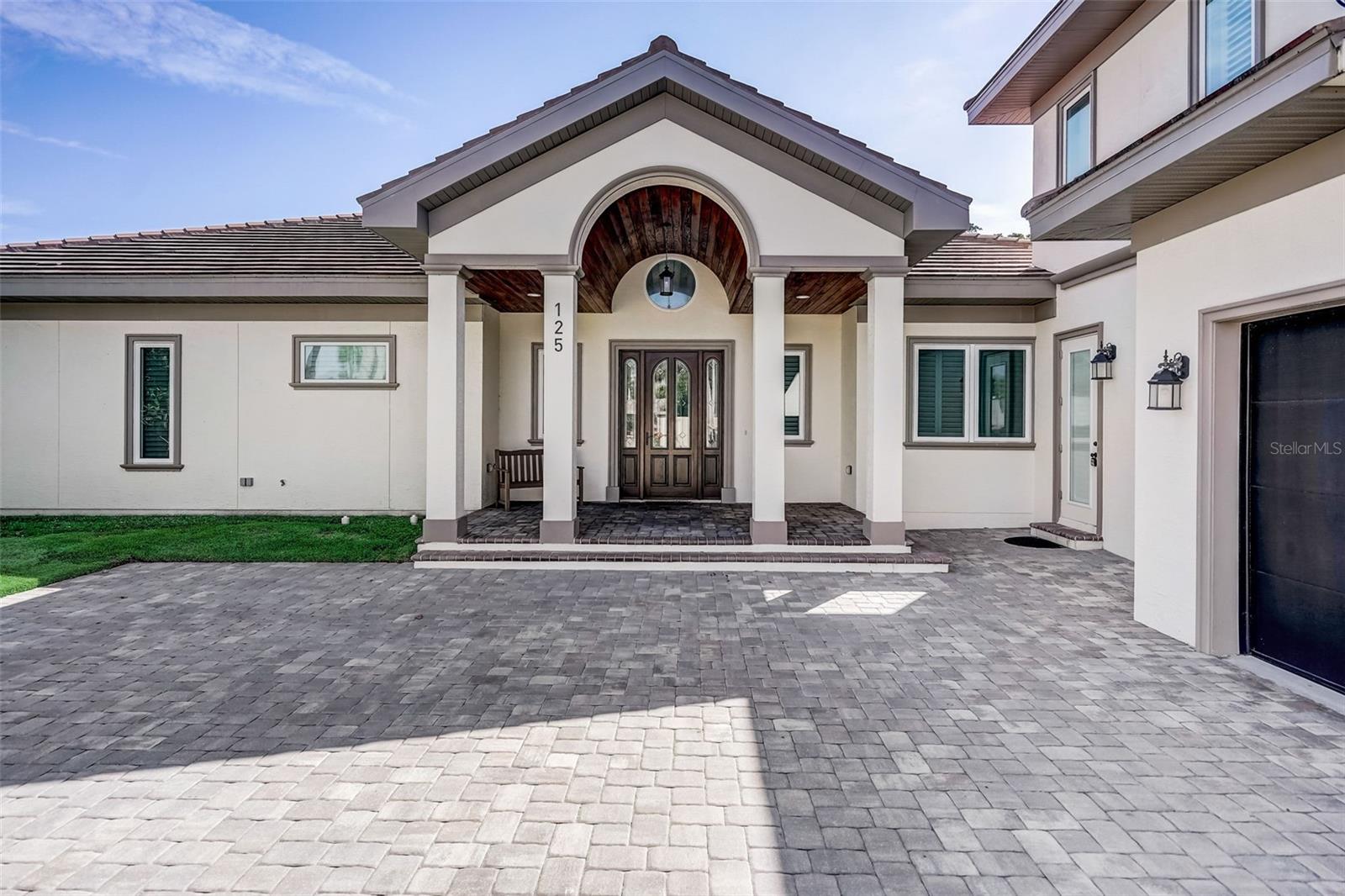 Image 2 of 67 For 125 Blvd Of Presidents