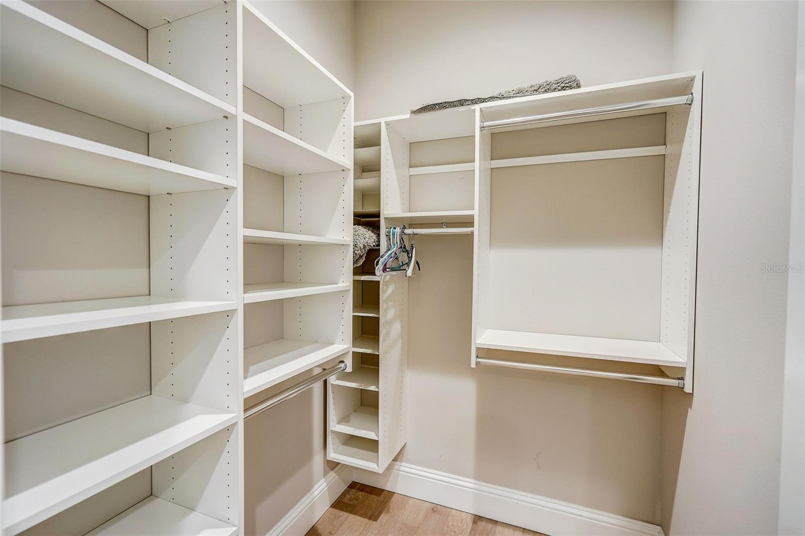 Image 24 of 67 For 125 Blvd Of Presidents