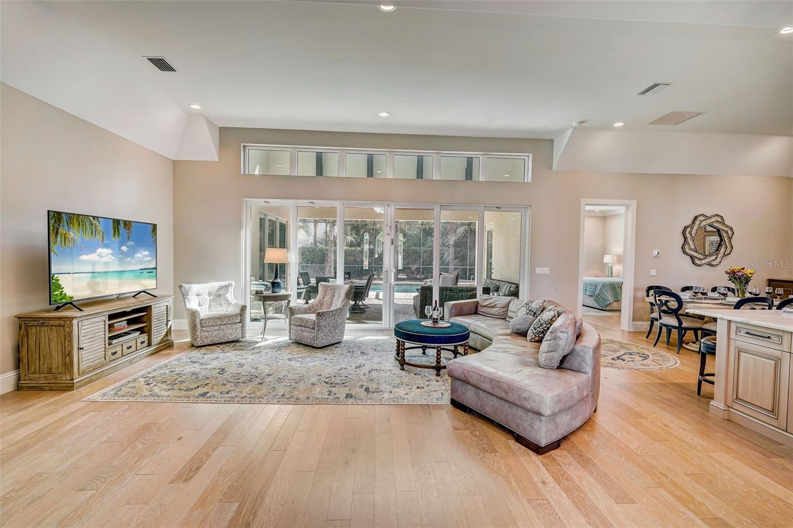 Image 4 of 67 For 125 Blvd Of Presidents