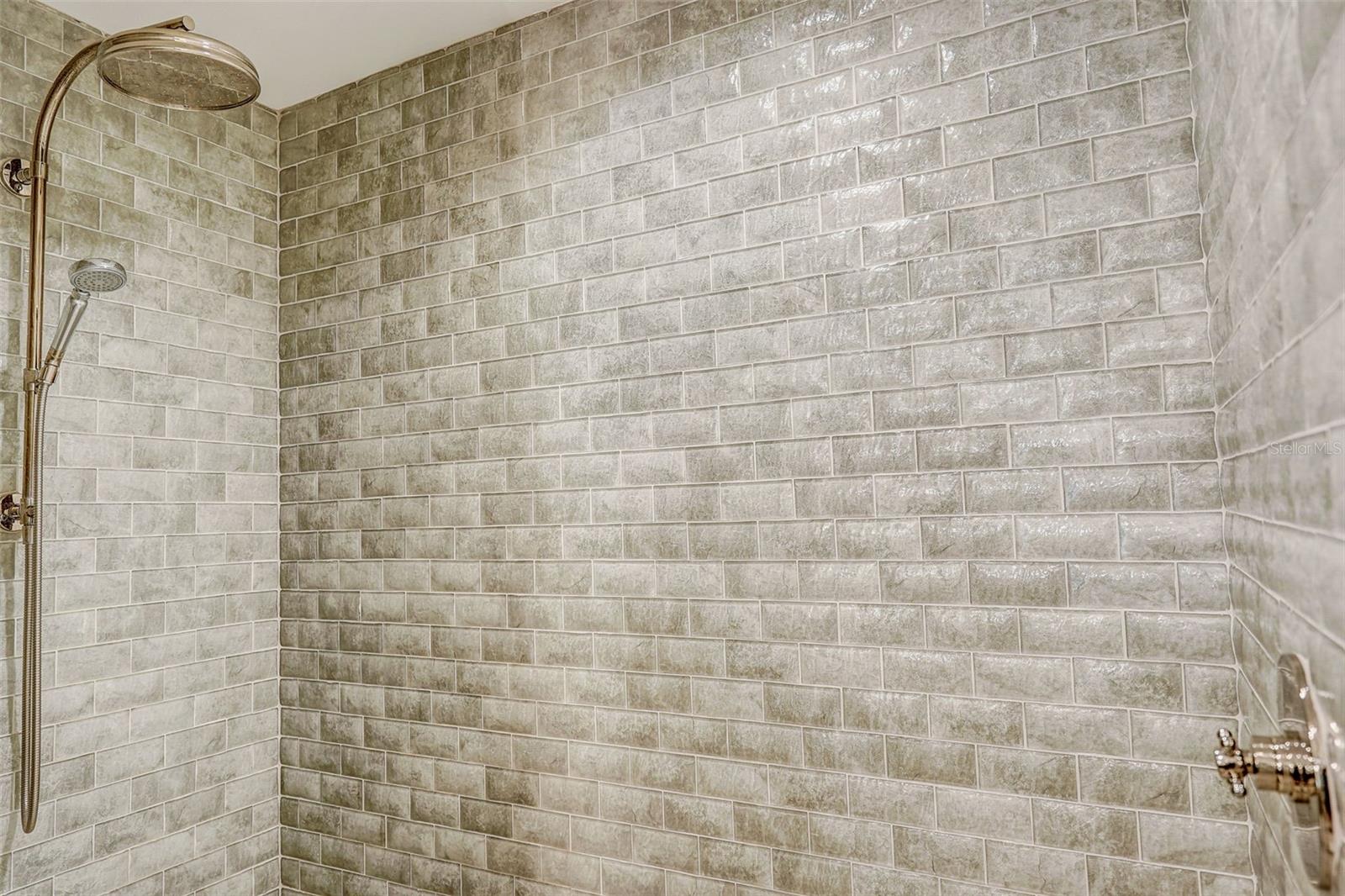 Image 46 of 67 For 125 Blvd Of Presidents