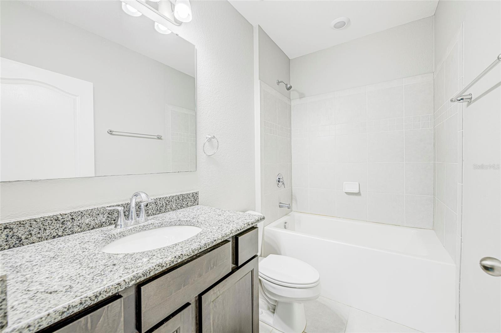 Image 17 of 36 For 3215 Brooklyn Avenue