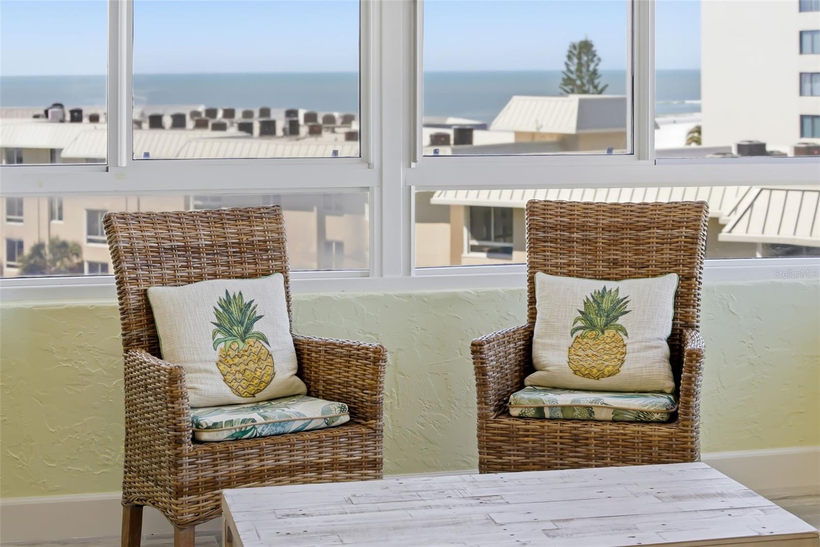 Image 15 of 46 For 5920 Midnight Pass Road 704