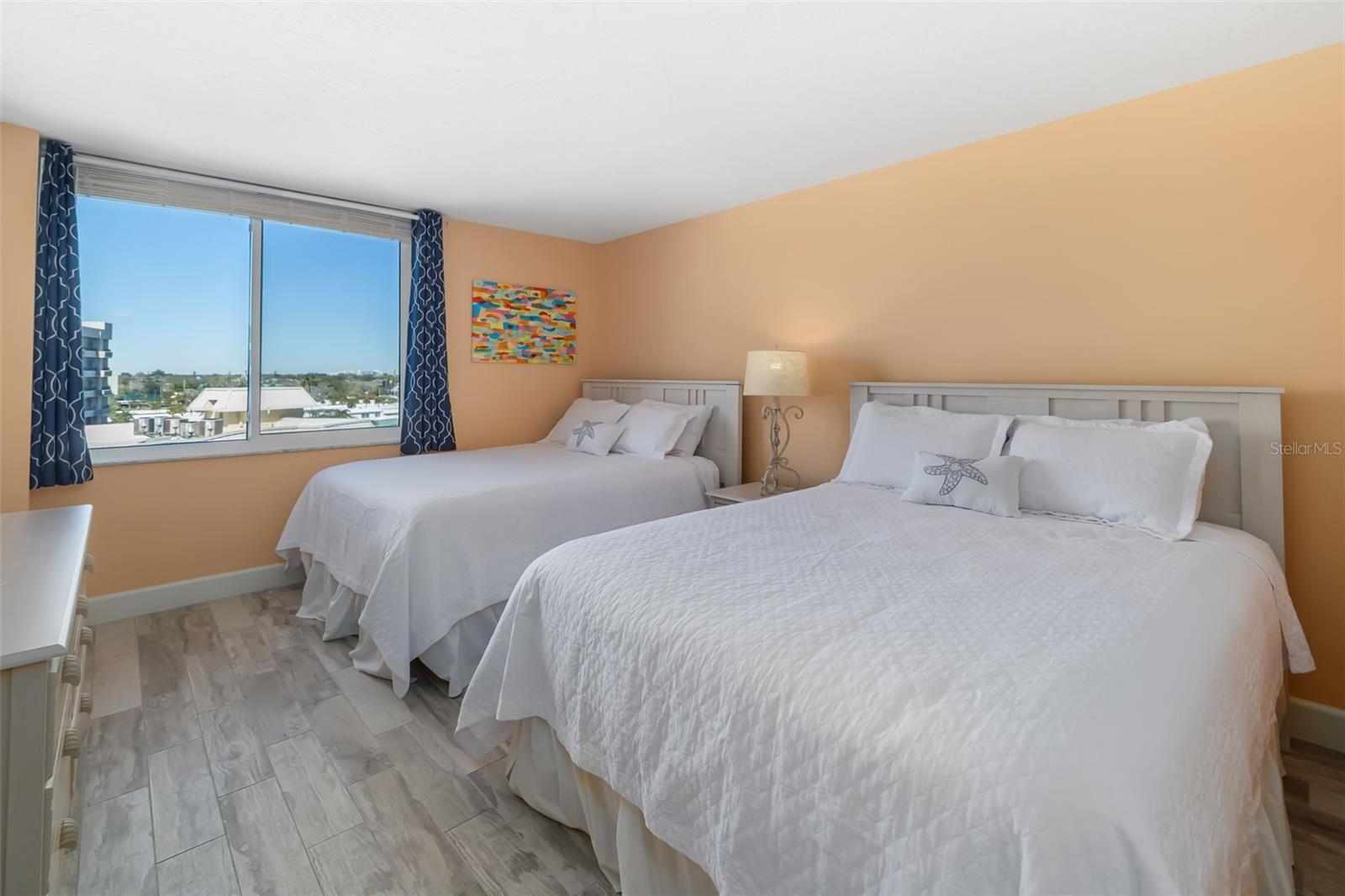 Image 23 of 46 For 5920 Midnight Pass Road 704