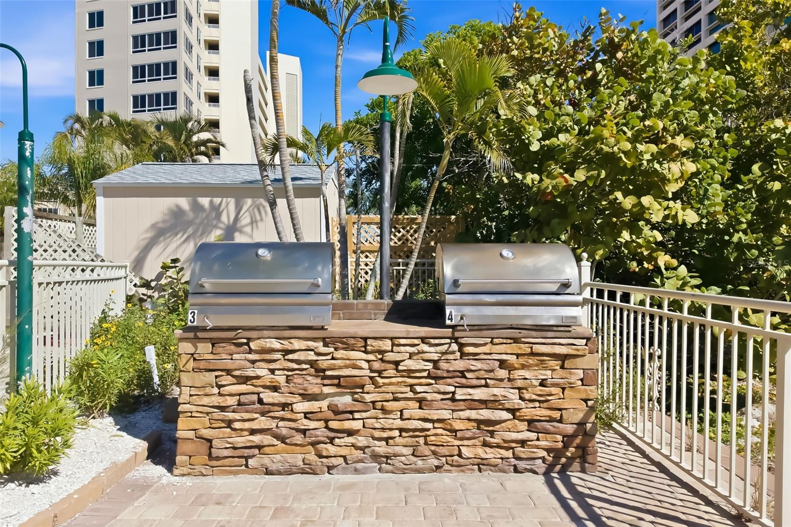 Image 42 of 46 For 5920 Midnight Pass Road 704