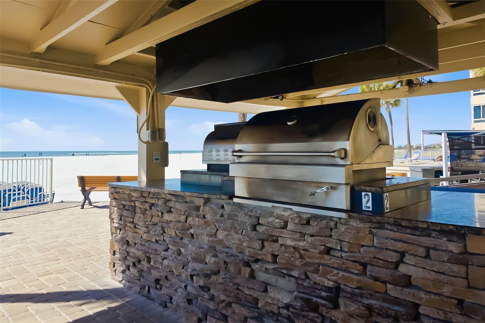 Image 43 of 46 For 5920 Midnight Pass Road 704