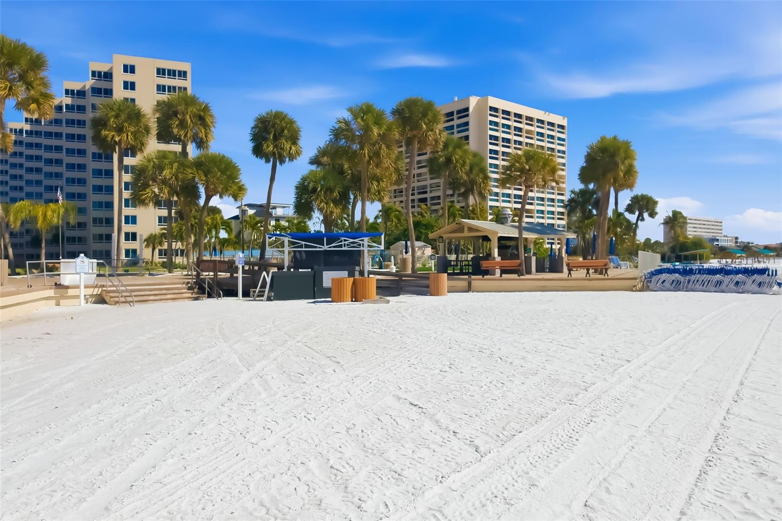 Image 45 of 46 For 5920 Midnight Pass Road 704