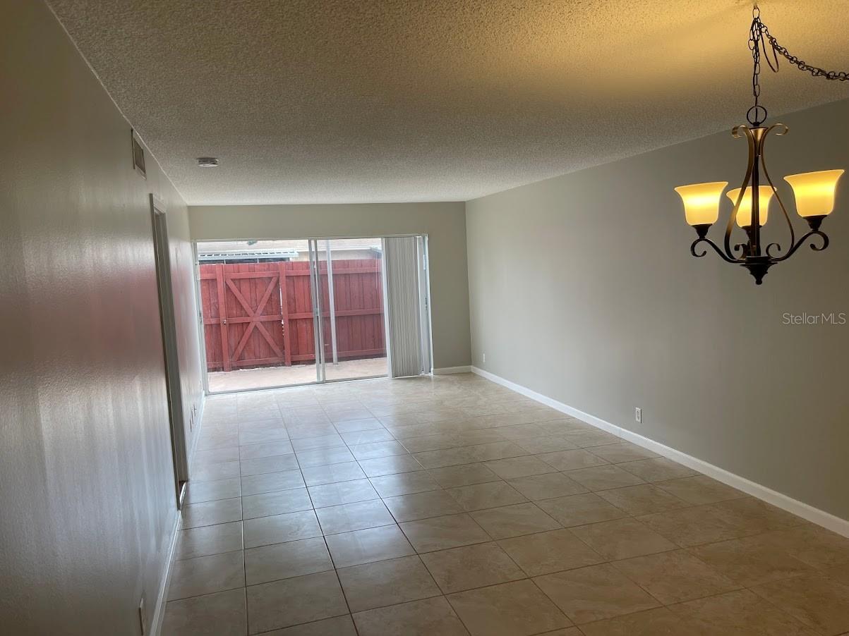 Image 12 of 40 For 2763 Woodgate Lane 111