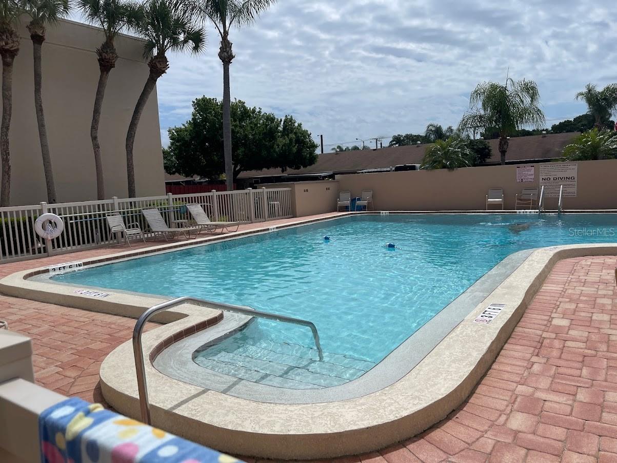 Image 33 of 40 For 2763 Woodgate Lane 111