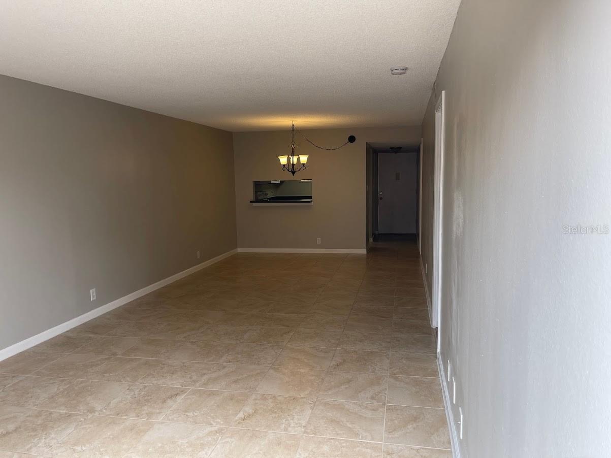 Image 6 of 40 For 2763 Woodgate Lane 111