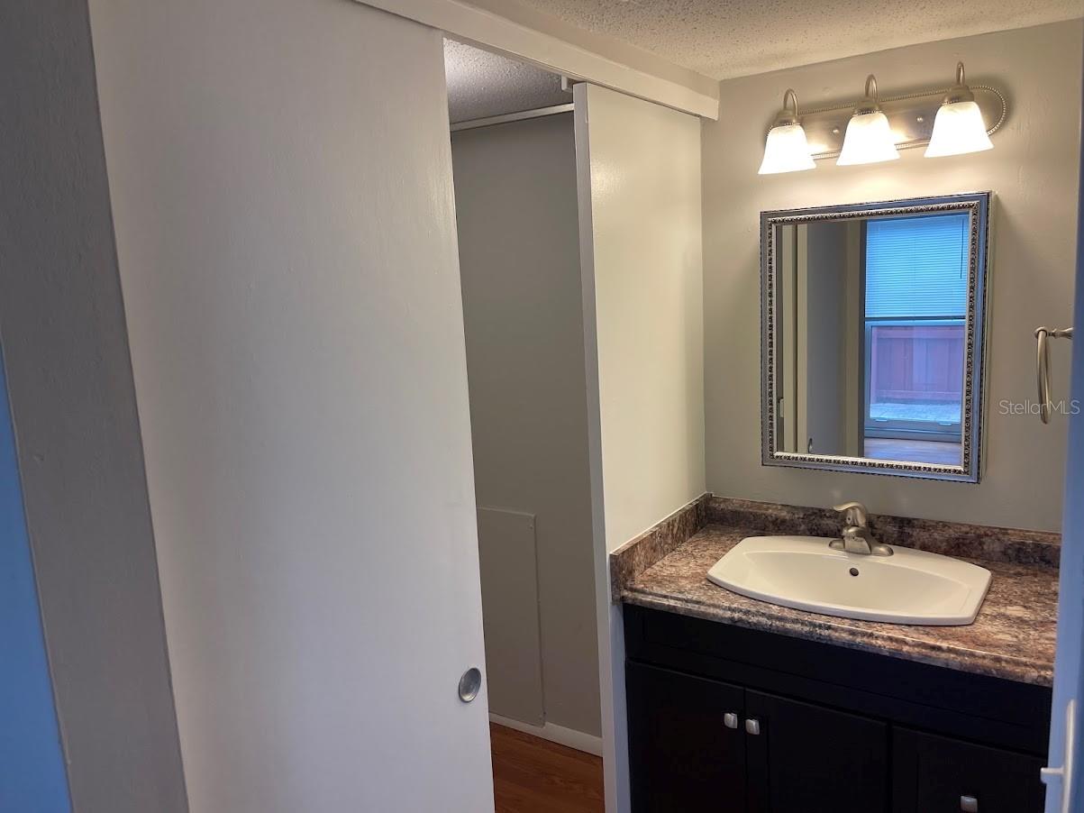 Image 9 of 40 For 2763 Woodgate Lane 111