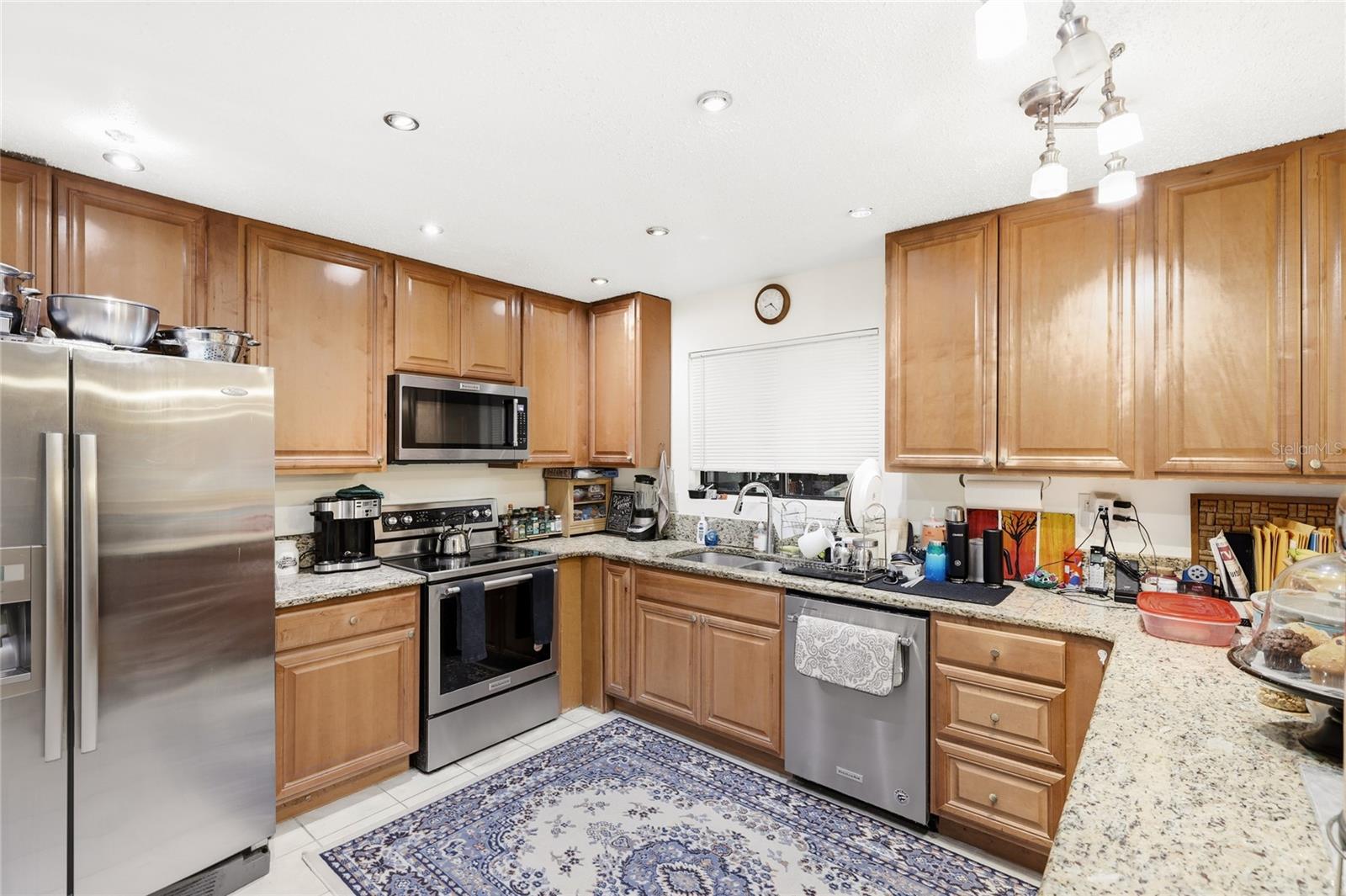 Image 13 of 43 For 4001 Beneva Road 305