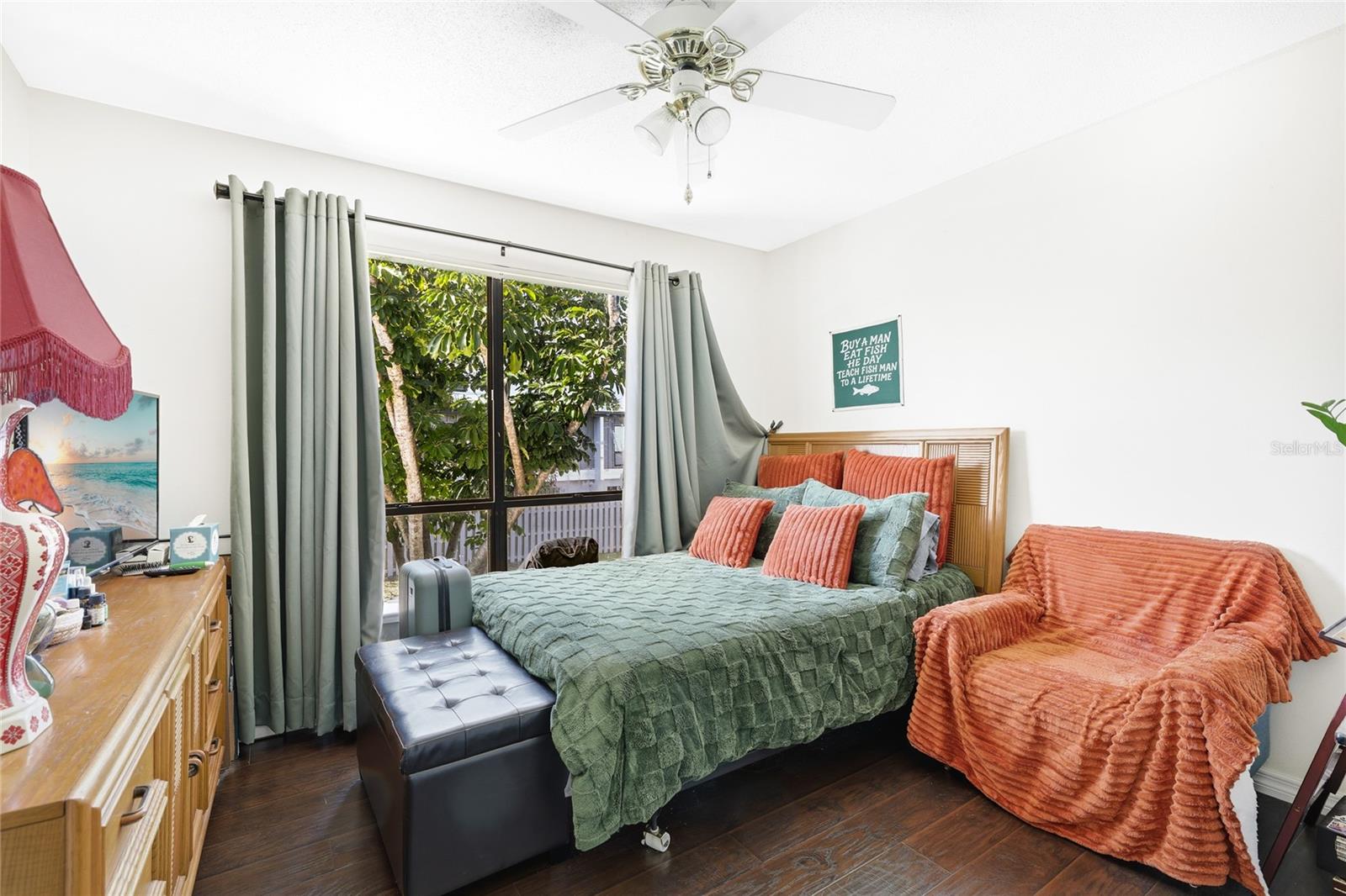 Image 21 of 43 For 4001 Beneva Road 305