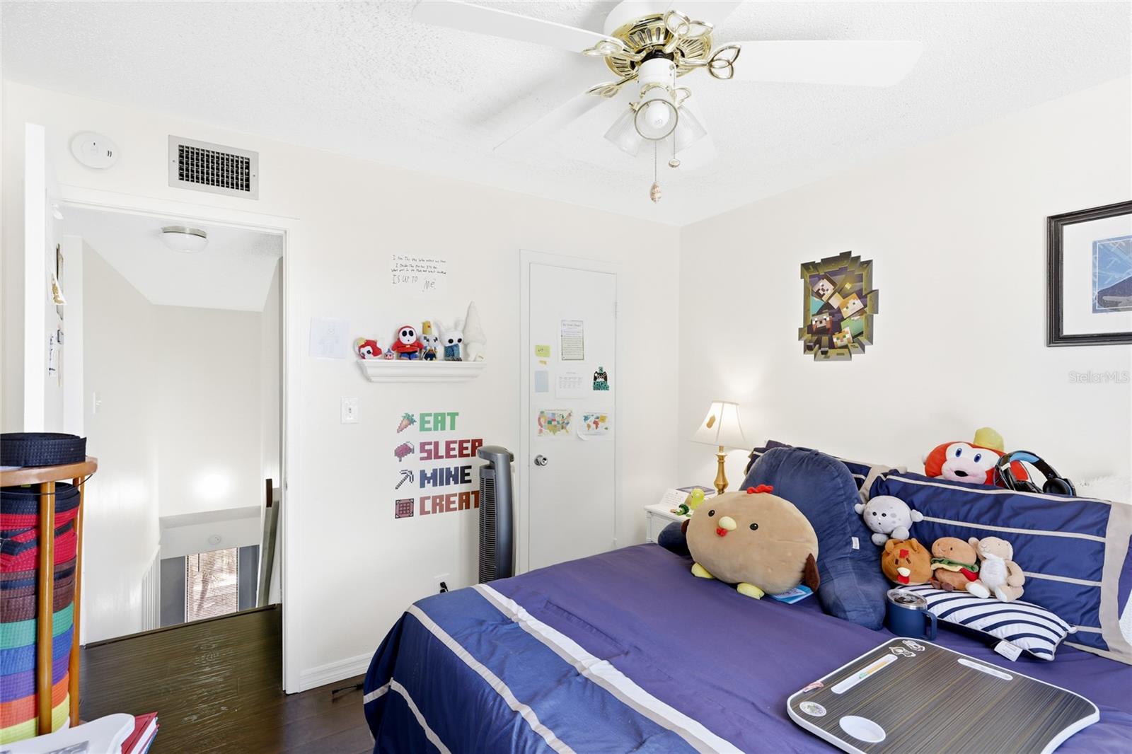 Image 27 of 43 For 4001 Beneva Road 305