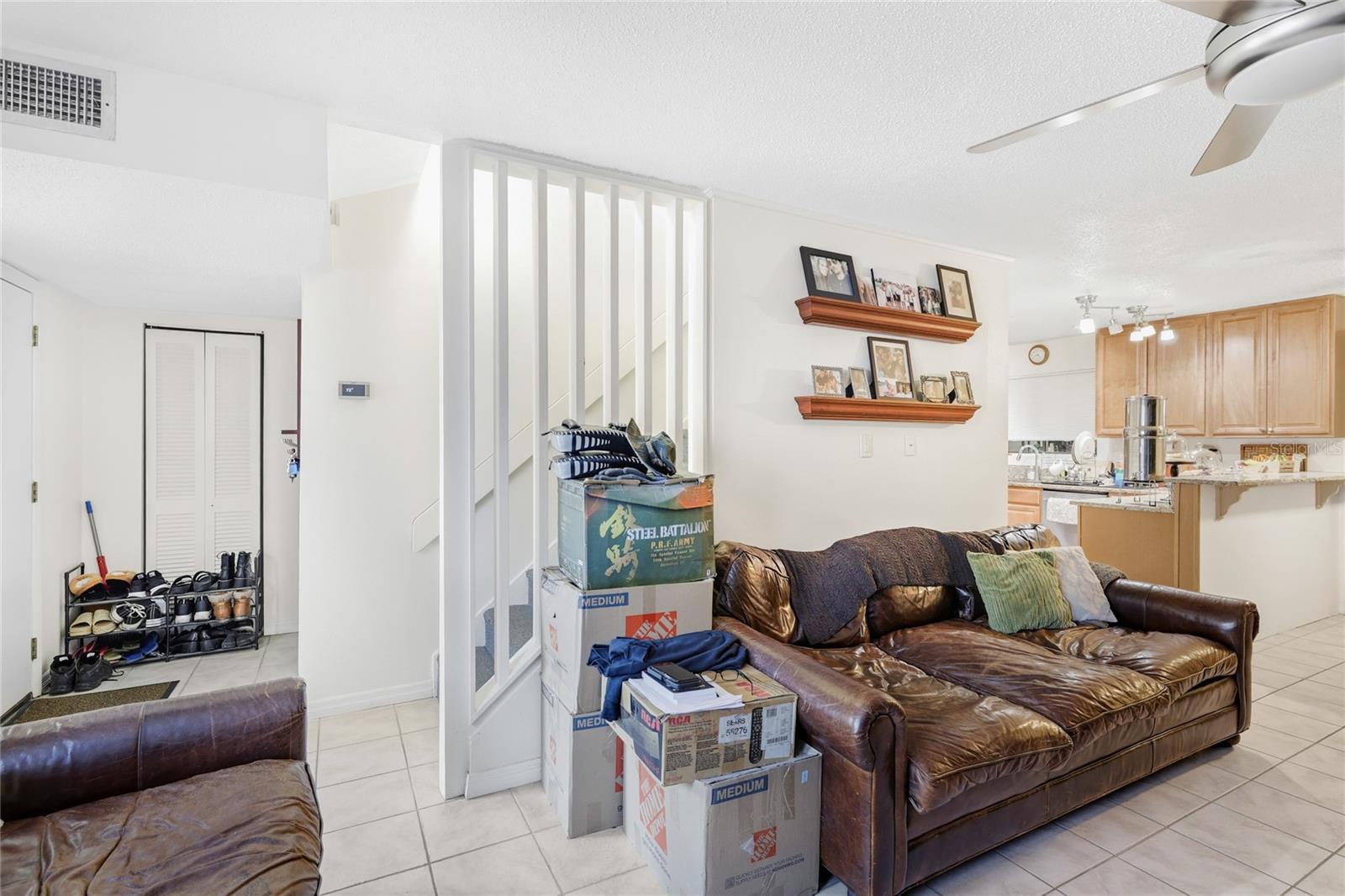 Image 8 of 43 For 4001 Beneva Road 305