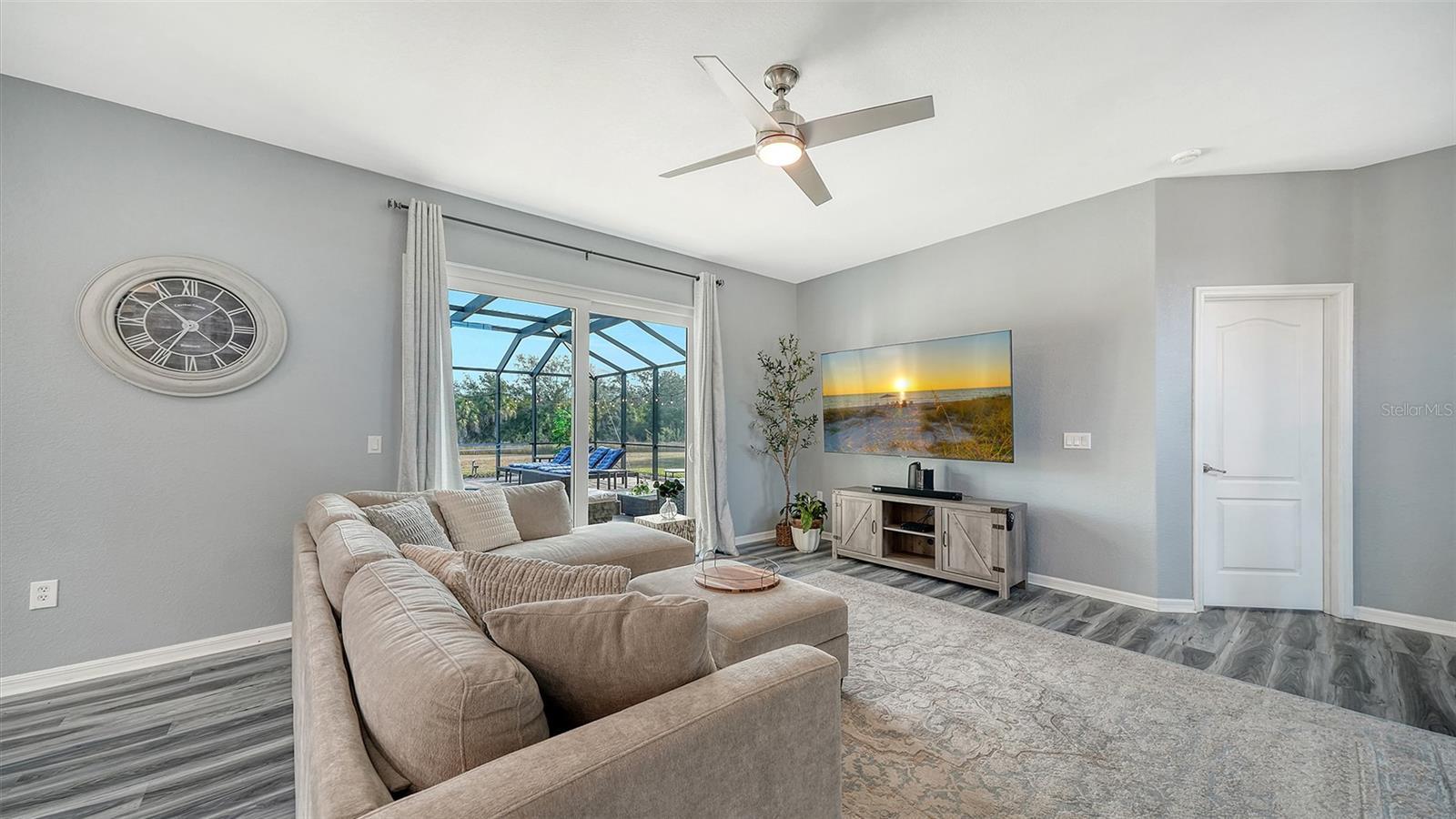 Image 10 of 66 For 523 Grand Preserve Cove