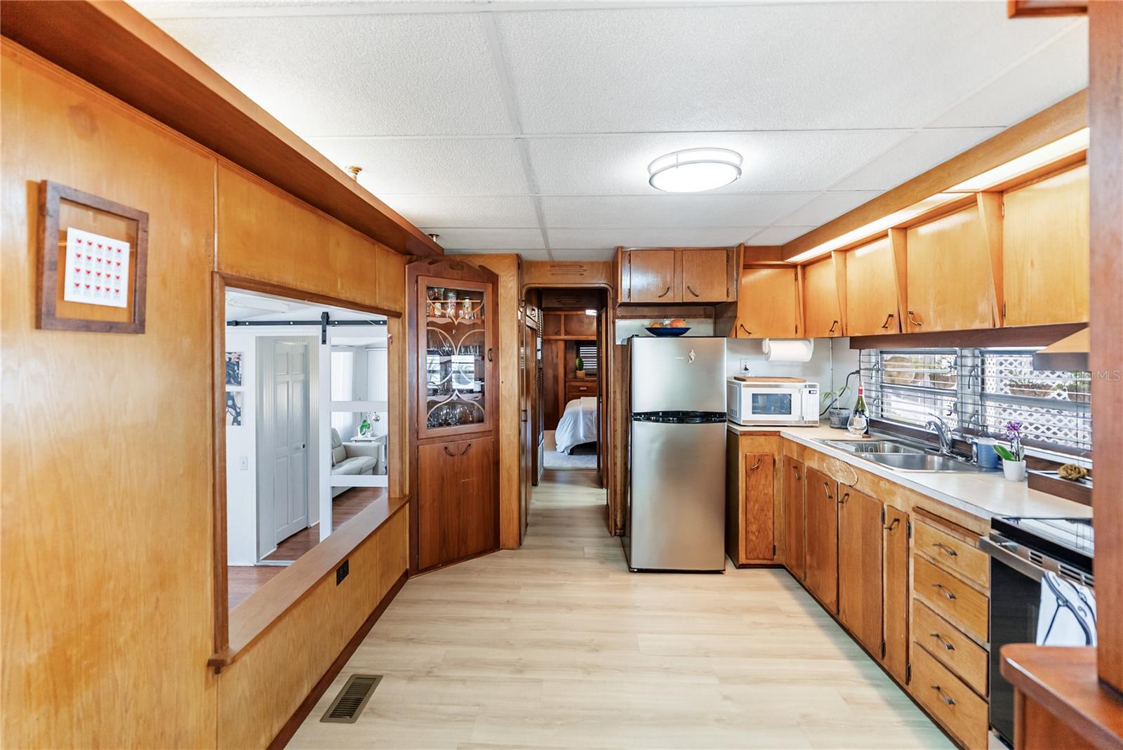 Image 31 of 45 For 1100 University Parkway