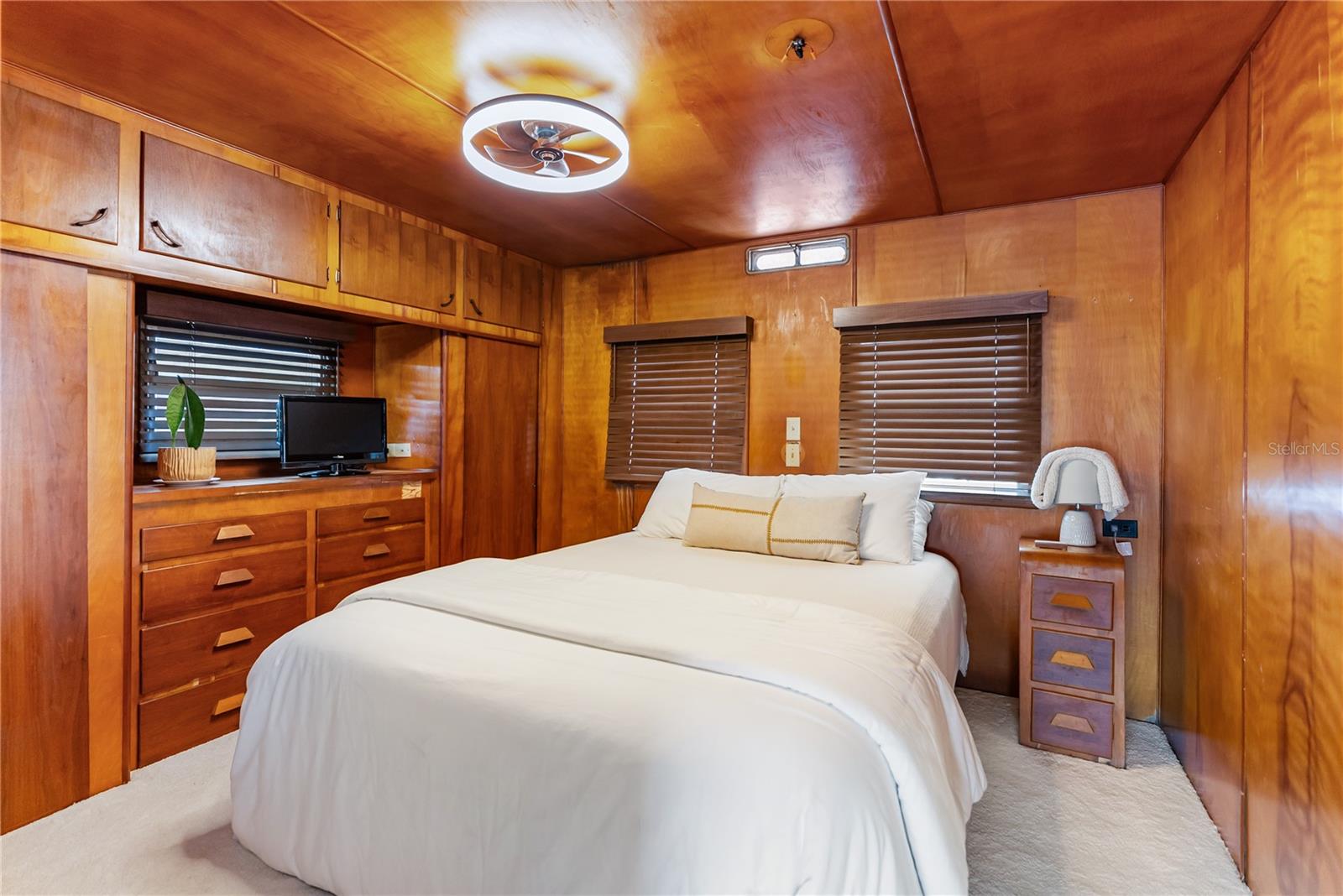 Image 34 of 45 For 1100 University Parkway