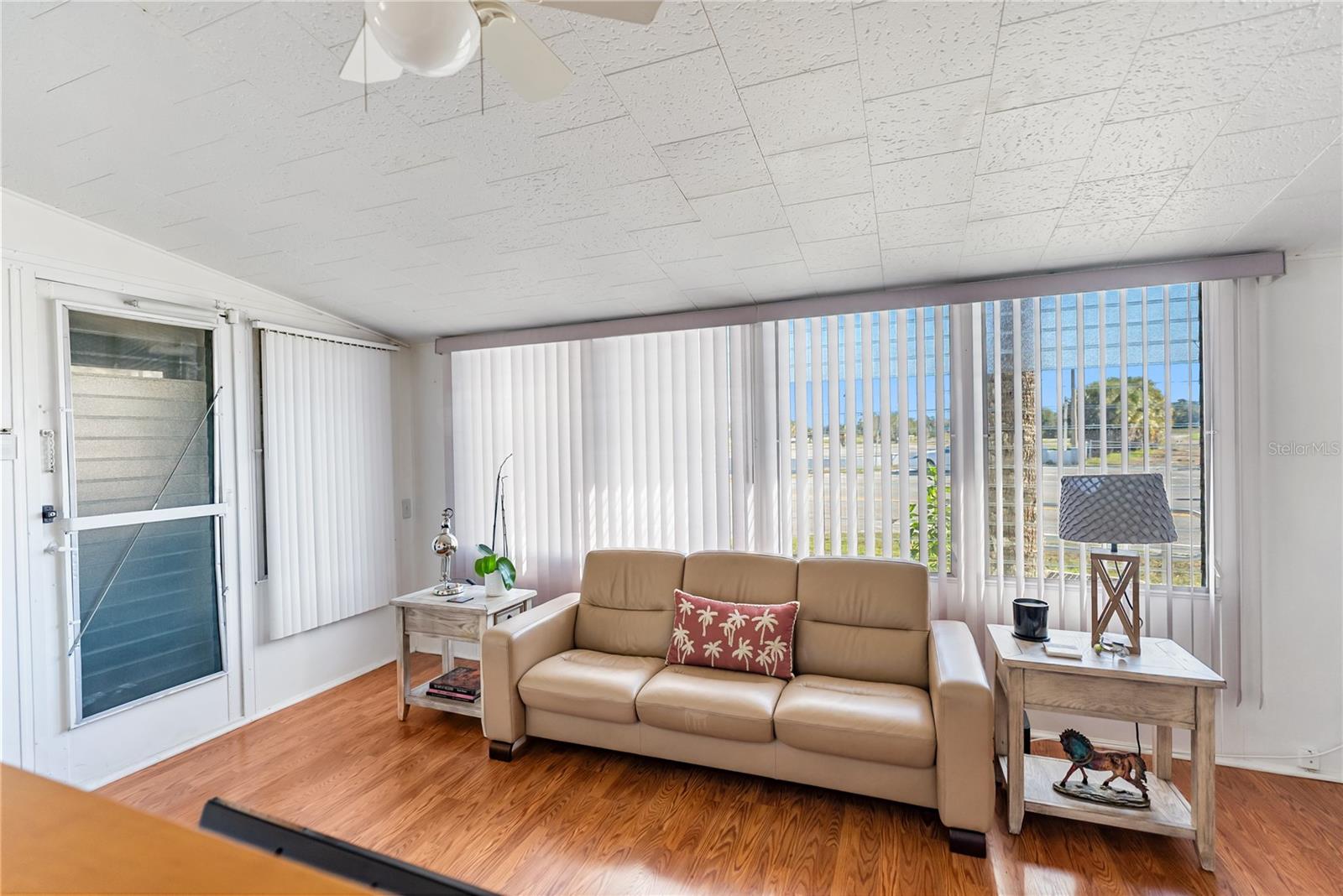 Image 5 of 45 For 1100 University Parkway