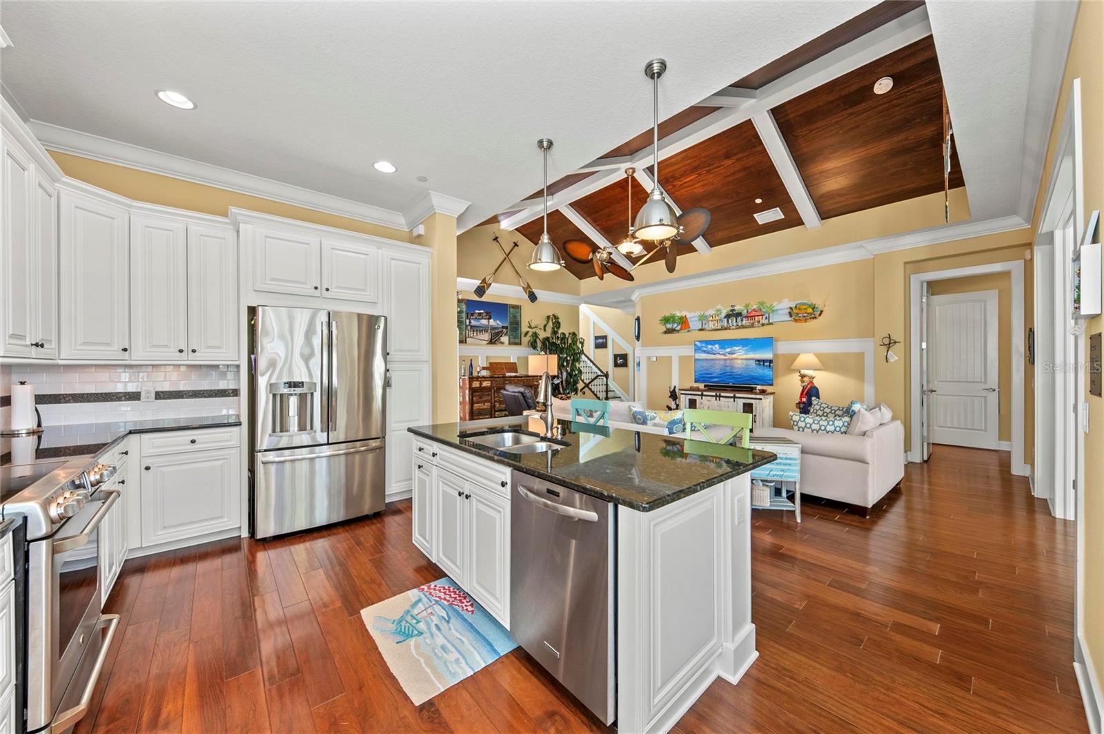 Image 19 of 100 For 267 Sapphire Lake Drive 202