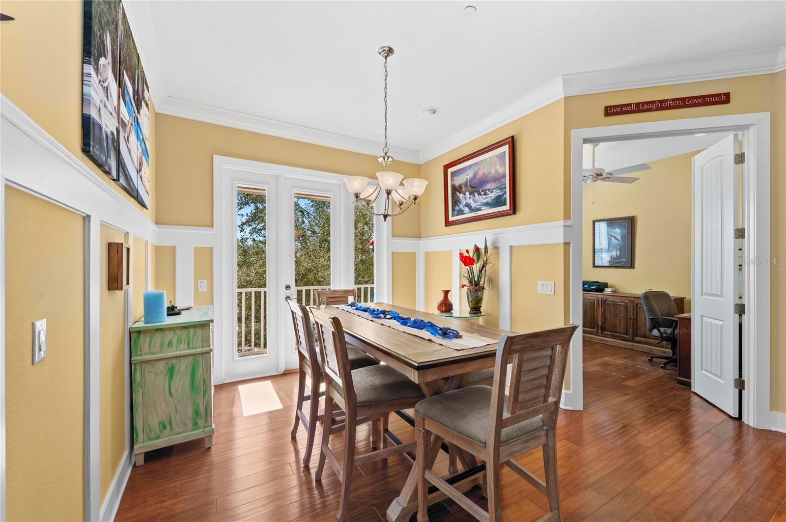 Image 22 of 100 For 267 Sapphire Lake Drive 202