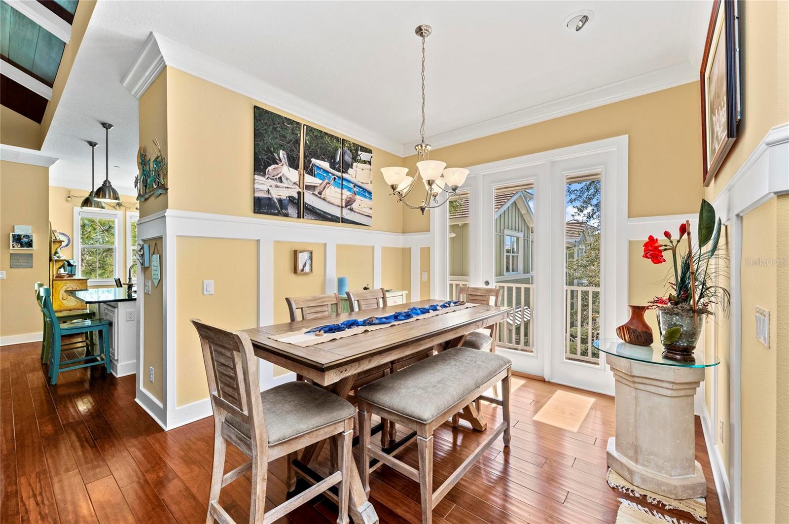 Image 23 of 100 For 267 Sapphire Lake Drive 202