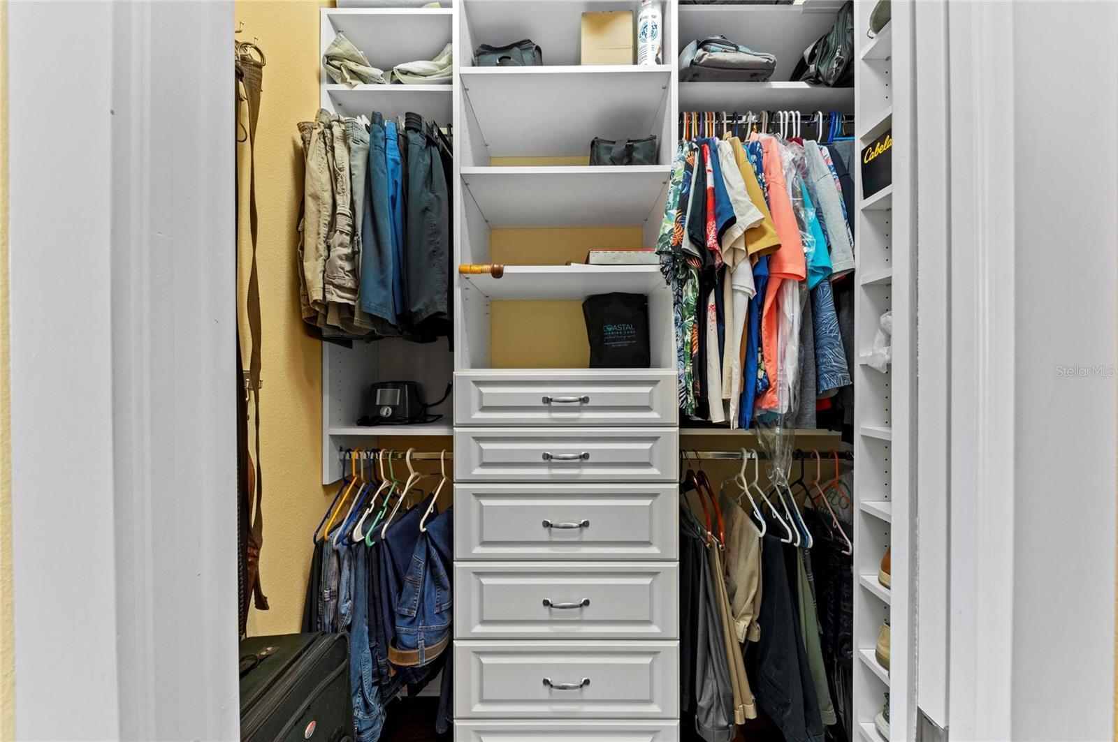 Image 28 of 100 For 267 Sapphire Lake Drive 202