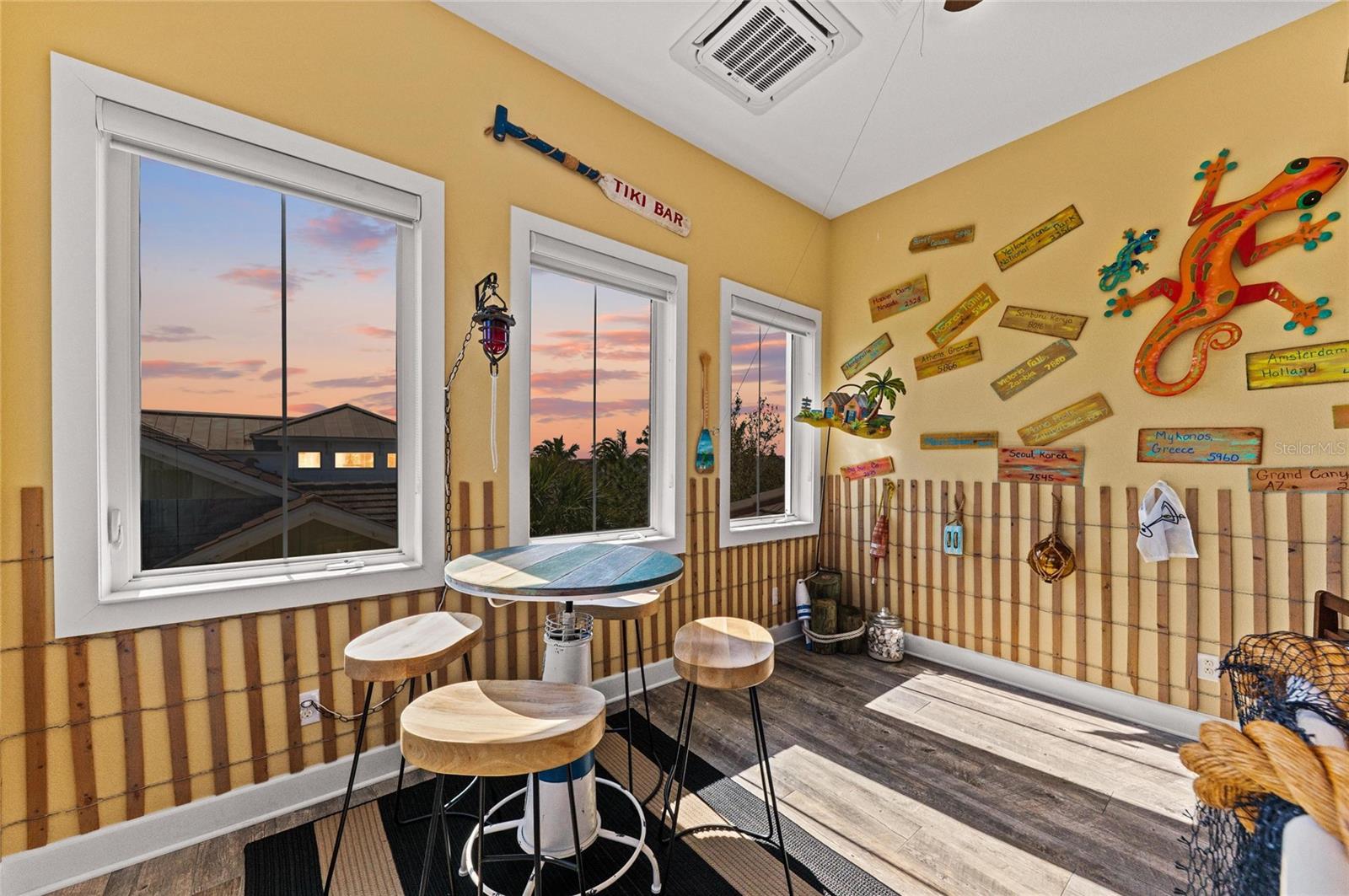 Image 46 of 100 For 267 Sapphire Lake Drive 202