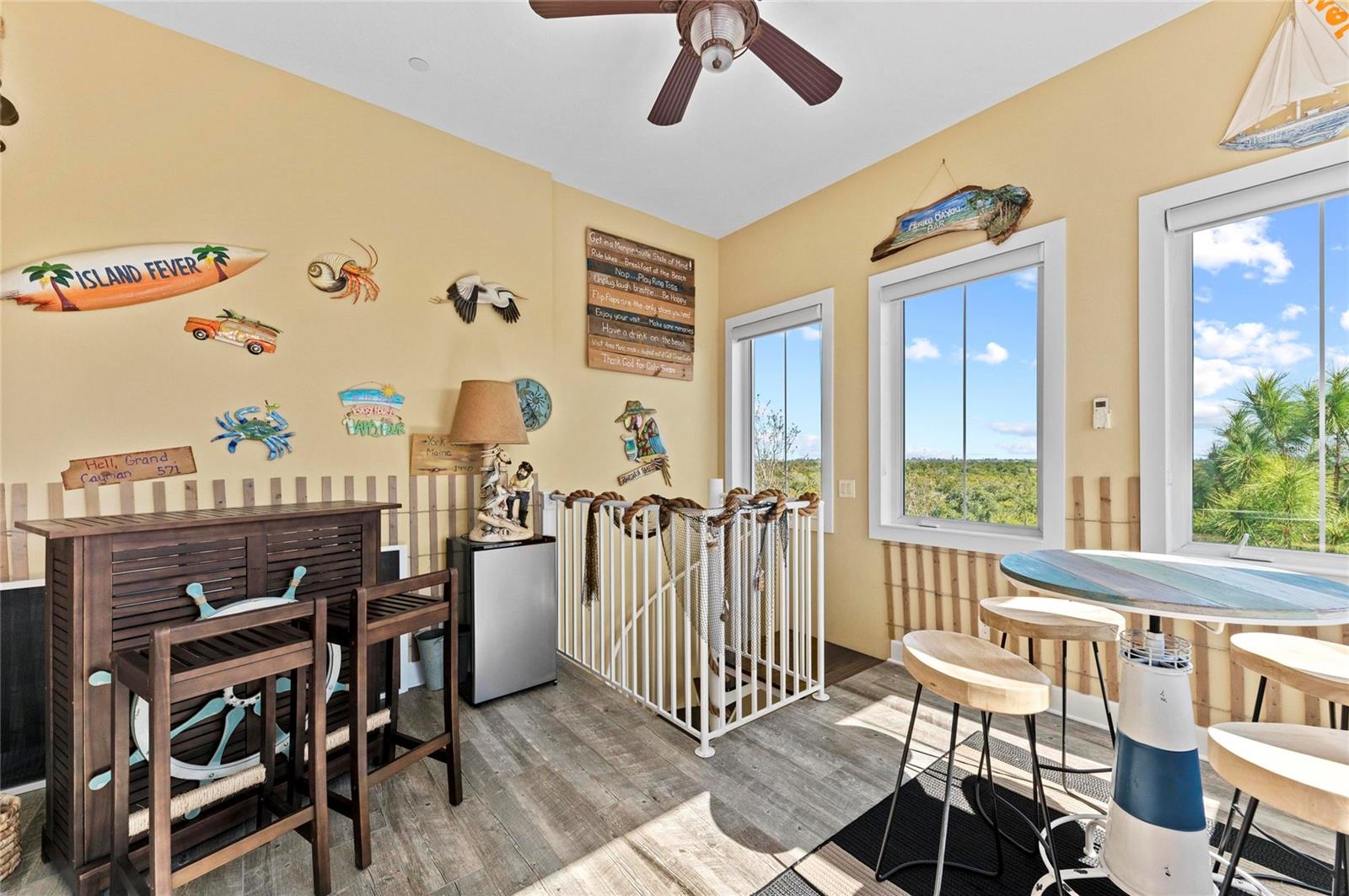 Image 49 of 100 For 267 Sapphire Lake Drive 202